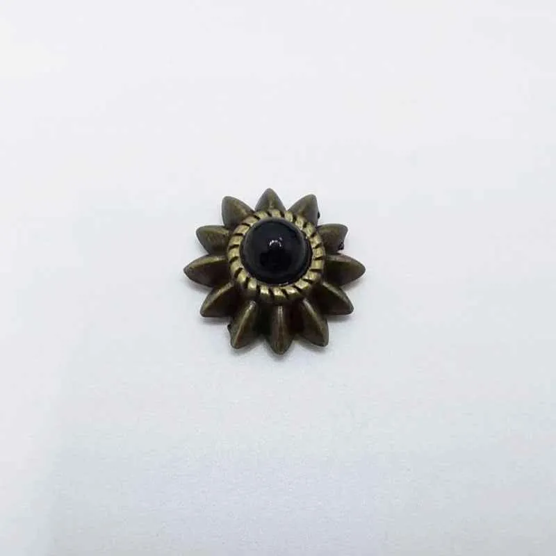 13mm Vintage Turquoise Chrysanthemum Screw-Back Studs 40 Pack