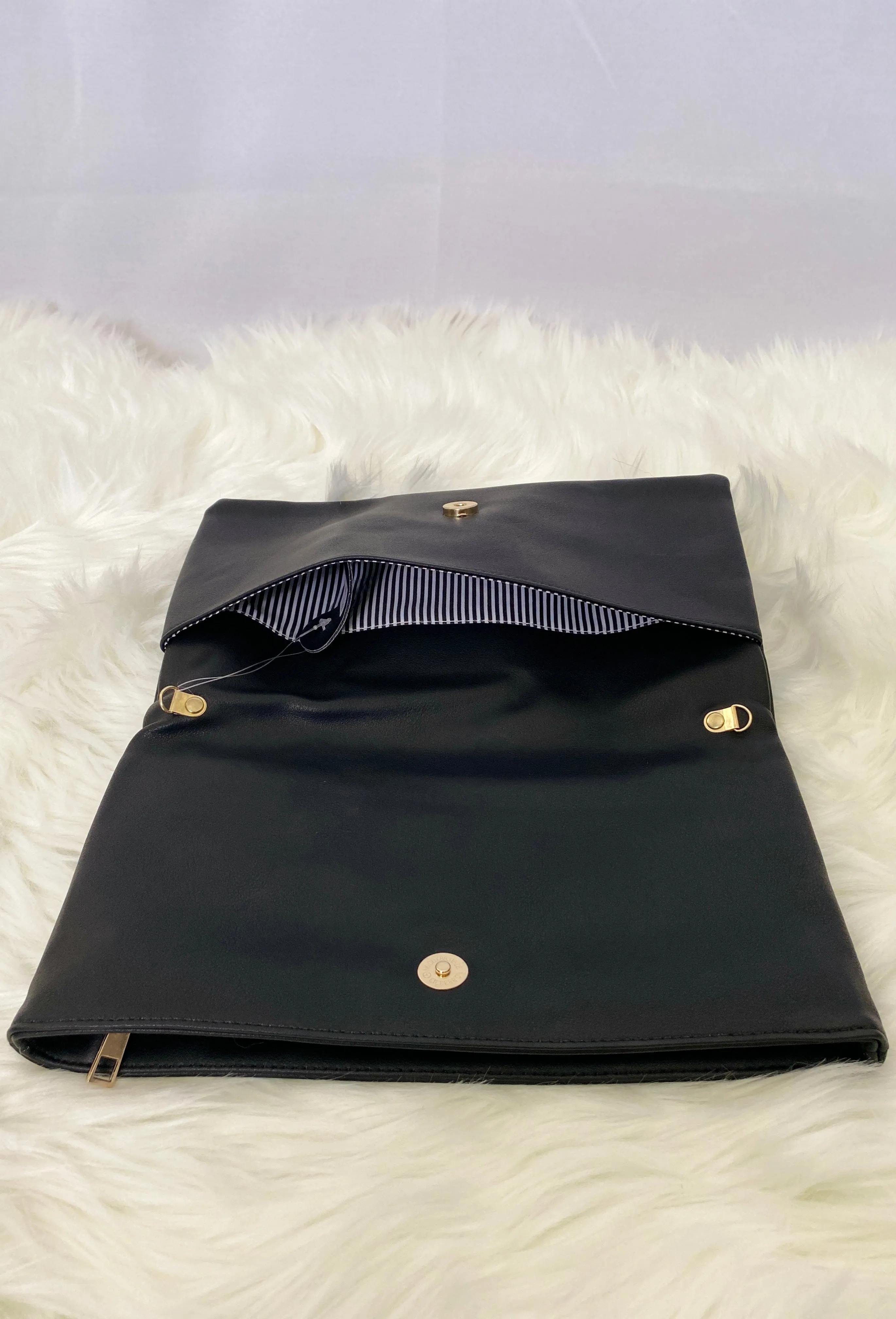 Black Clutch