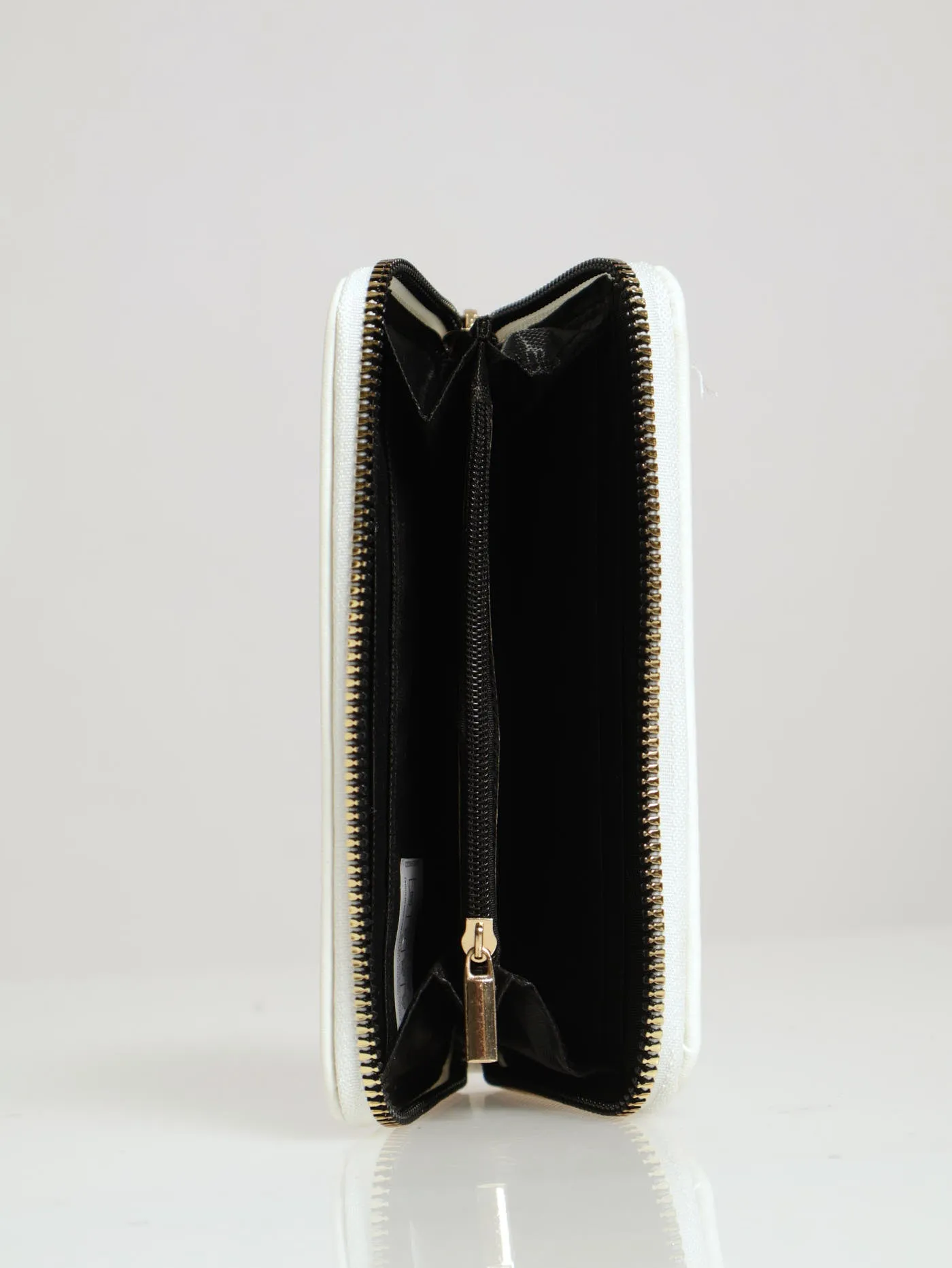 Boucle & Pearl Detail Medium Wallet - Cream
