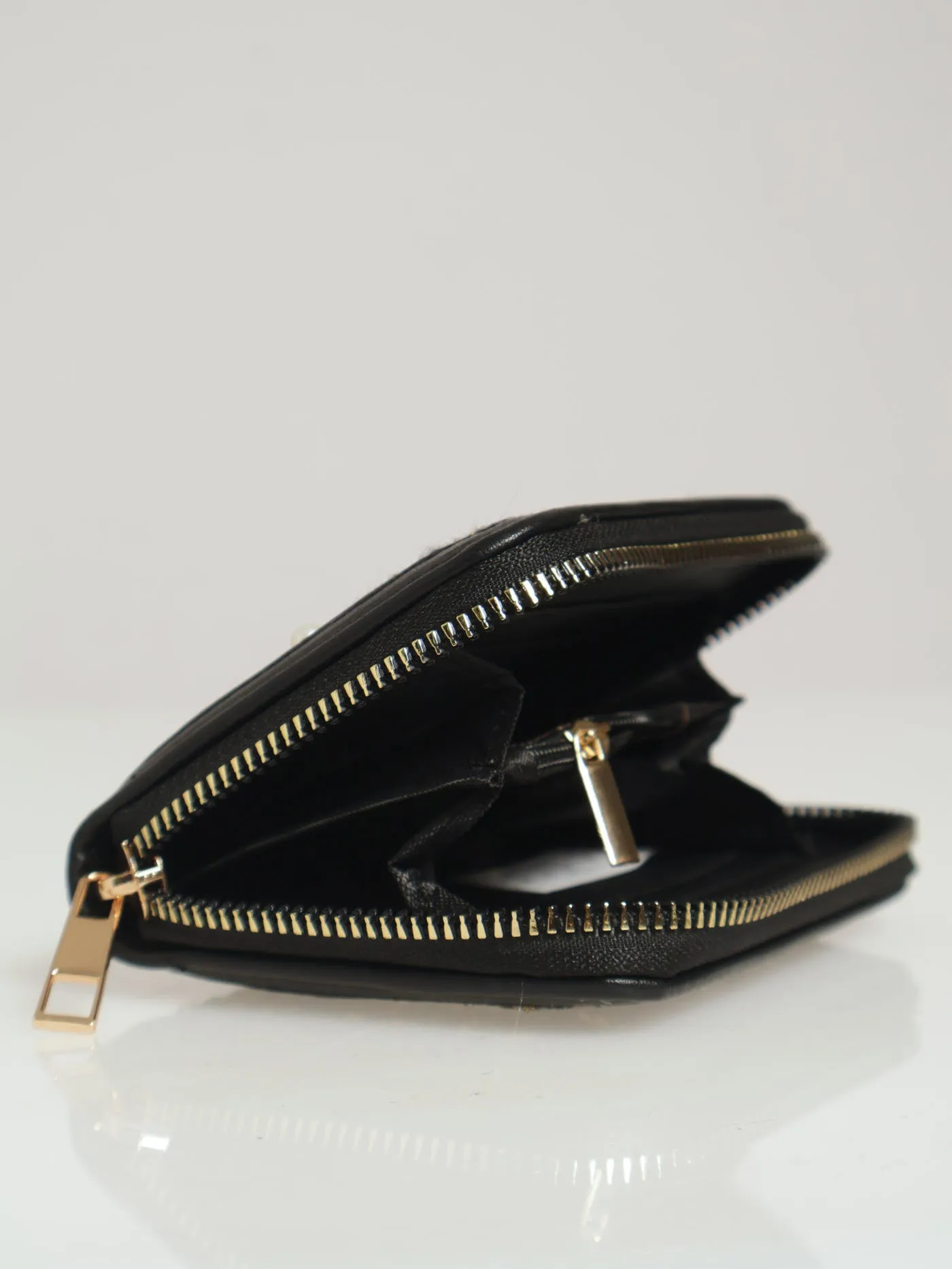 Boucle & Pearl Detail Single Zip Purse - Black