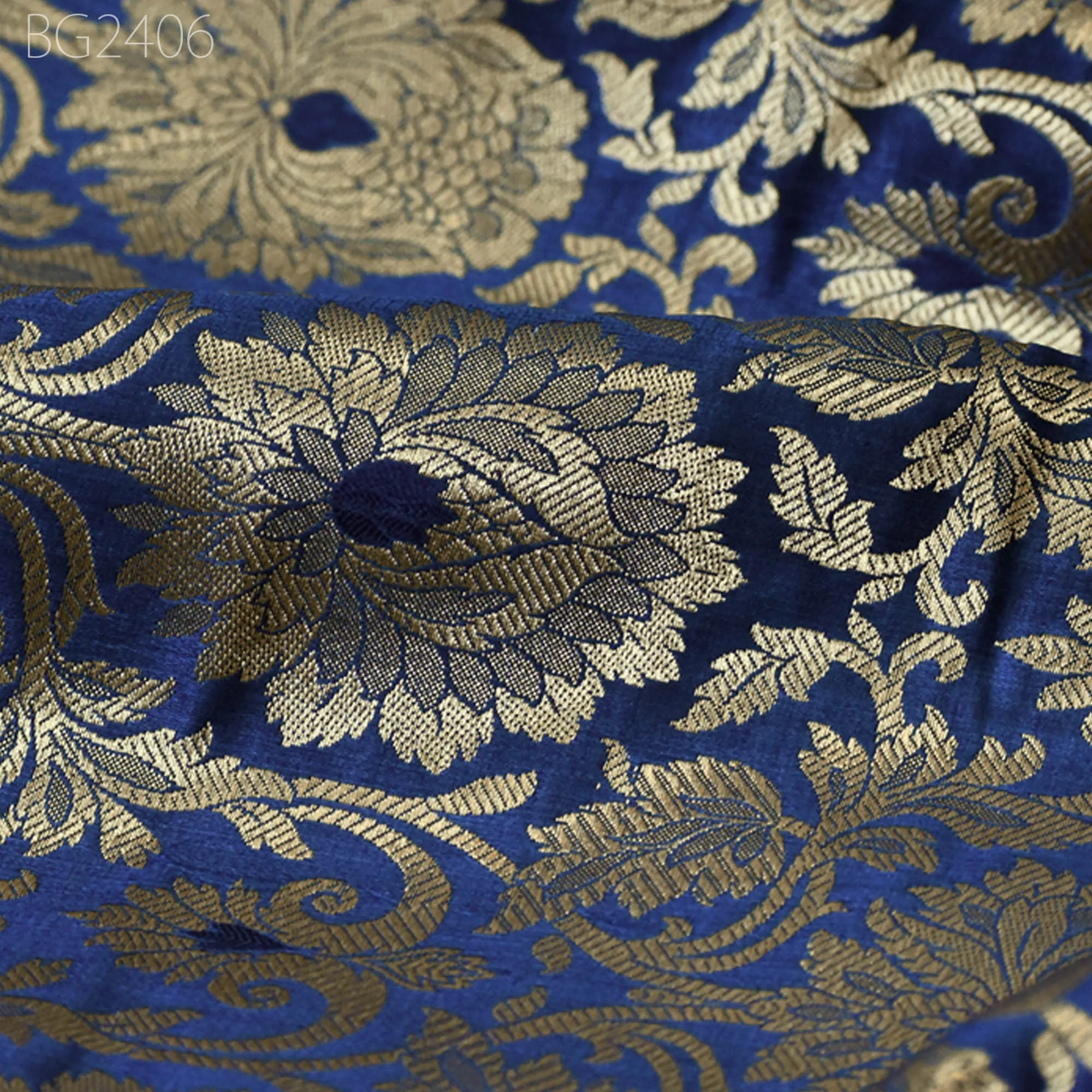 Brocade by the Yard Indian Fabric Gold Banarasi Dress material for Wedding Dresses Costumes lehnga Blended Sewing Crafting Curtains