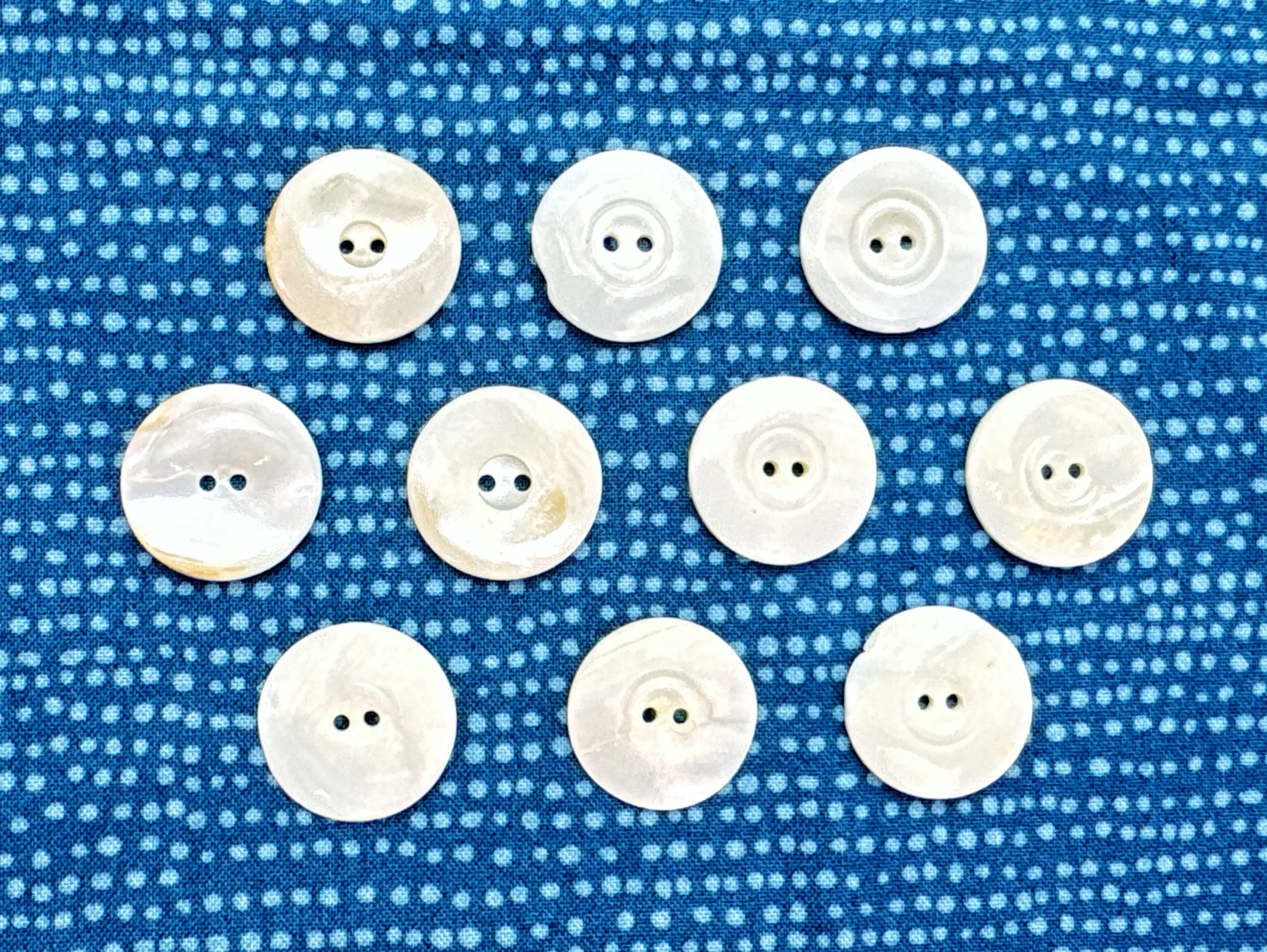 Button, Mother of Pearl Vintage
