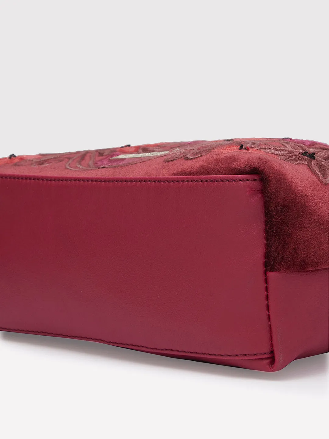 Caprese Tresna Medium Maroon Crossbody Bag