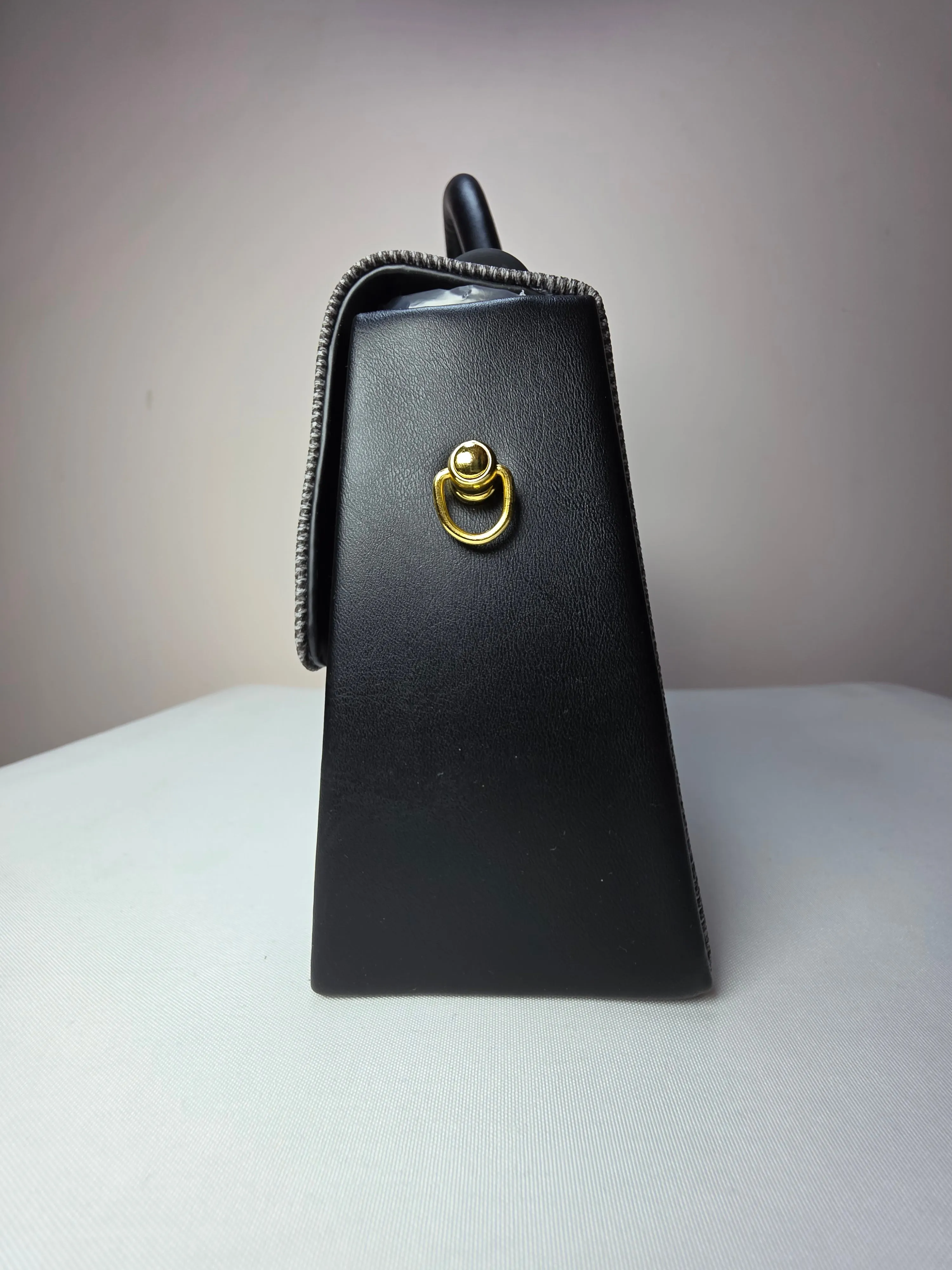 Chic Contrast Handbag