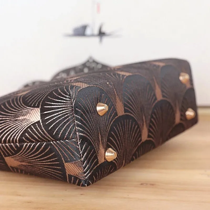 Chic Satin Women's Hand Clutch Bag
