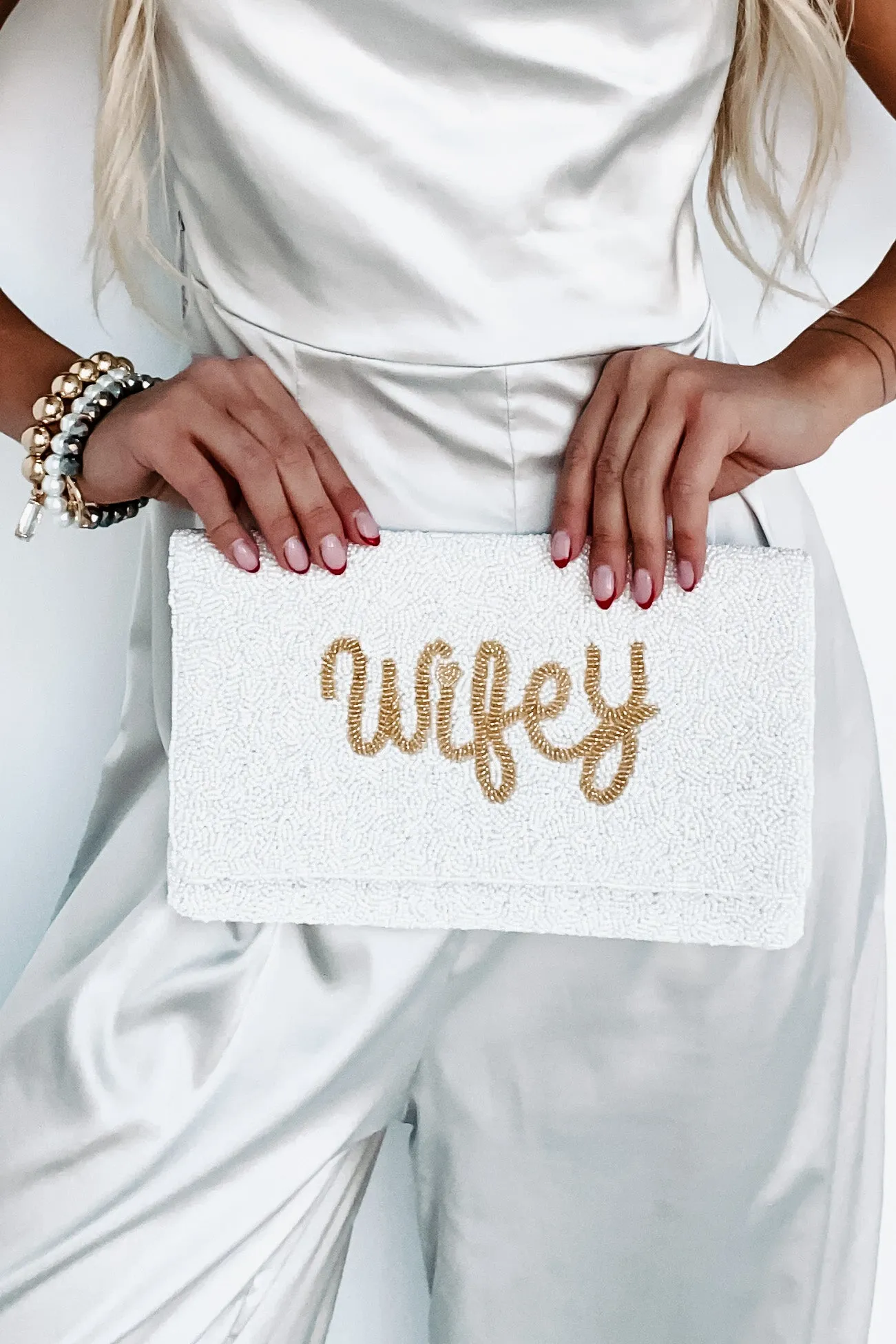 Cursive "Wifey" Beaded Clutch (Wifey Beaded Gold)