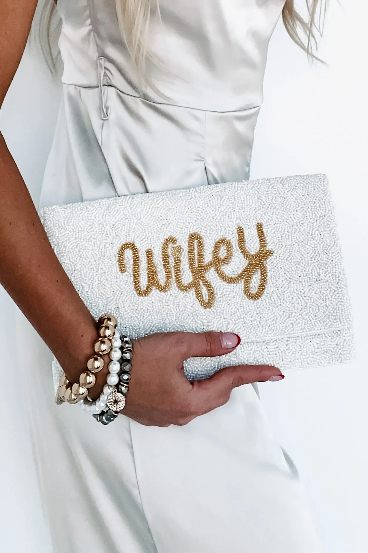 Cursive "Wifey" Beaded Clutch (Wifey Beaded Gold)