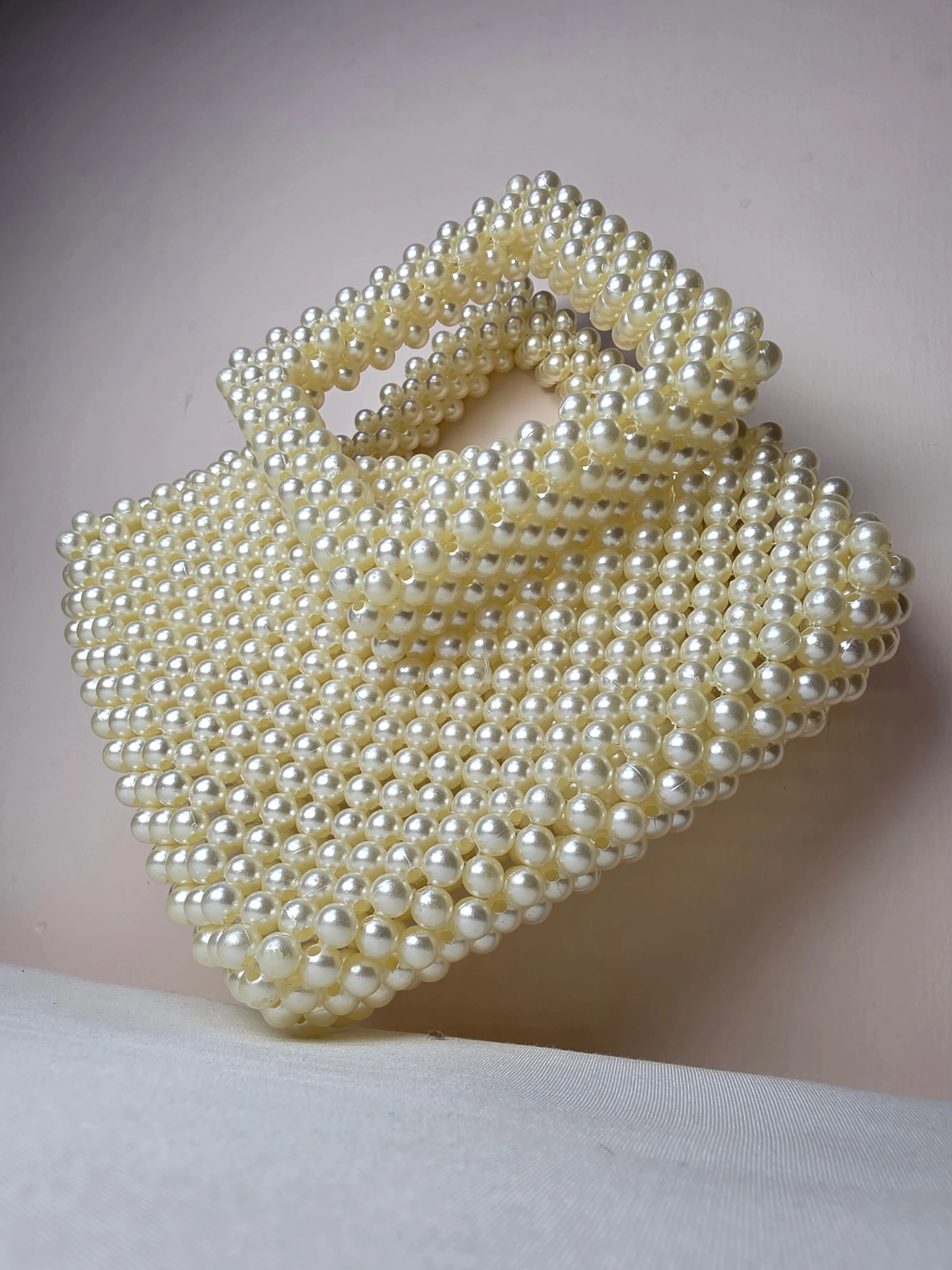 Elegant Pearl Beaded Handbag - Diamond