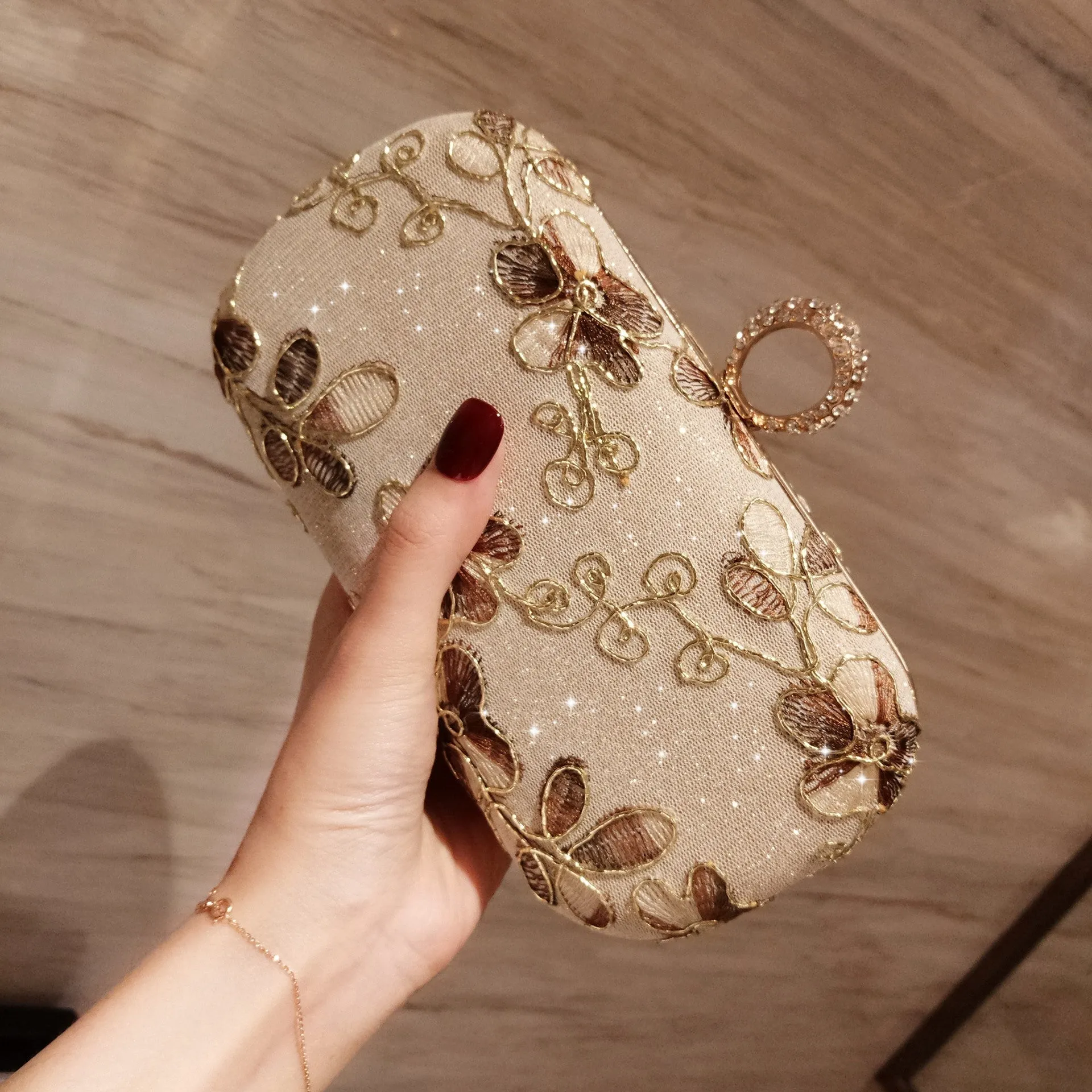 Exquisite Flower Embroidery Flash Evening Clutch