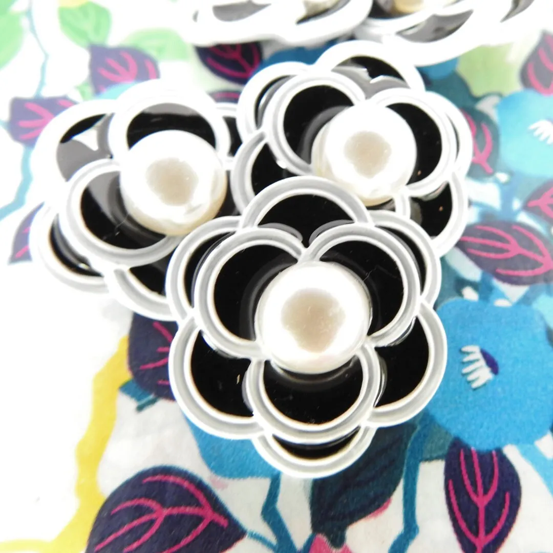 Fancy Camellia Flower Buttons with Pearl