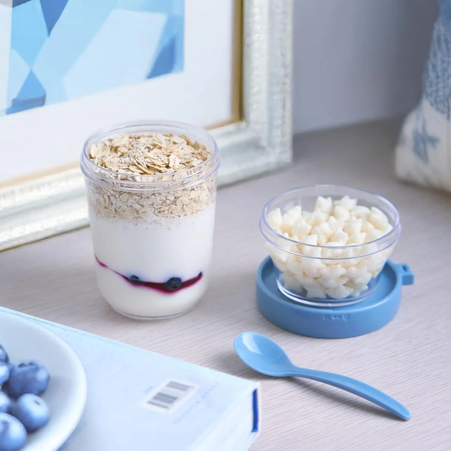 Felli On the Go Yogurt Parfait Snack Cup with Lid 100% Leak Proof, Reusable Travel Container with Spoon   Fruit & Granola Holder for To Go Cereal, Overnight Oats, Chia Pudding Jar (2, Blue Moon)