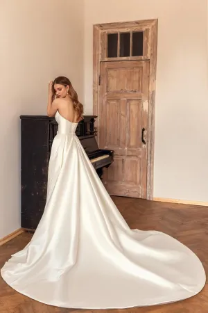 Fokissy Strapless Mermaid Wedding Dresses Ruched Satin Prom Dresses Long Formal Dresses