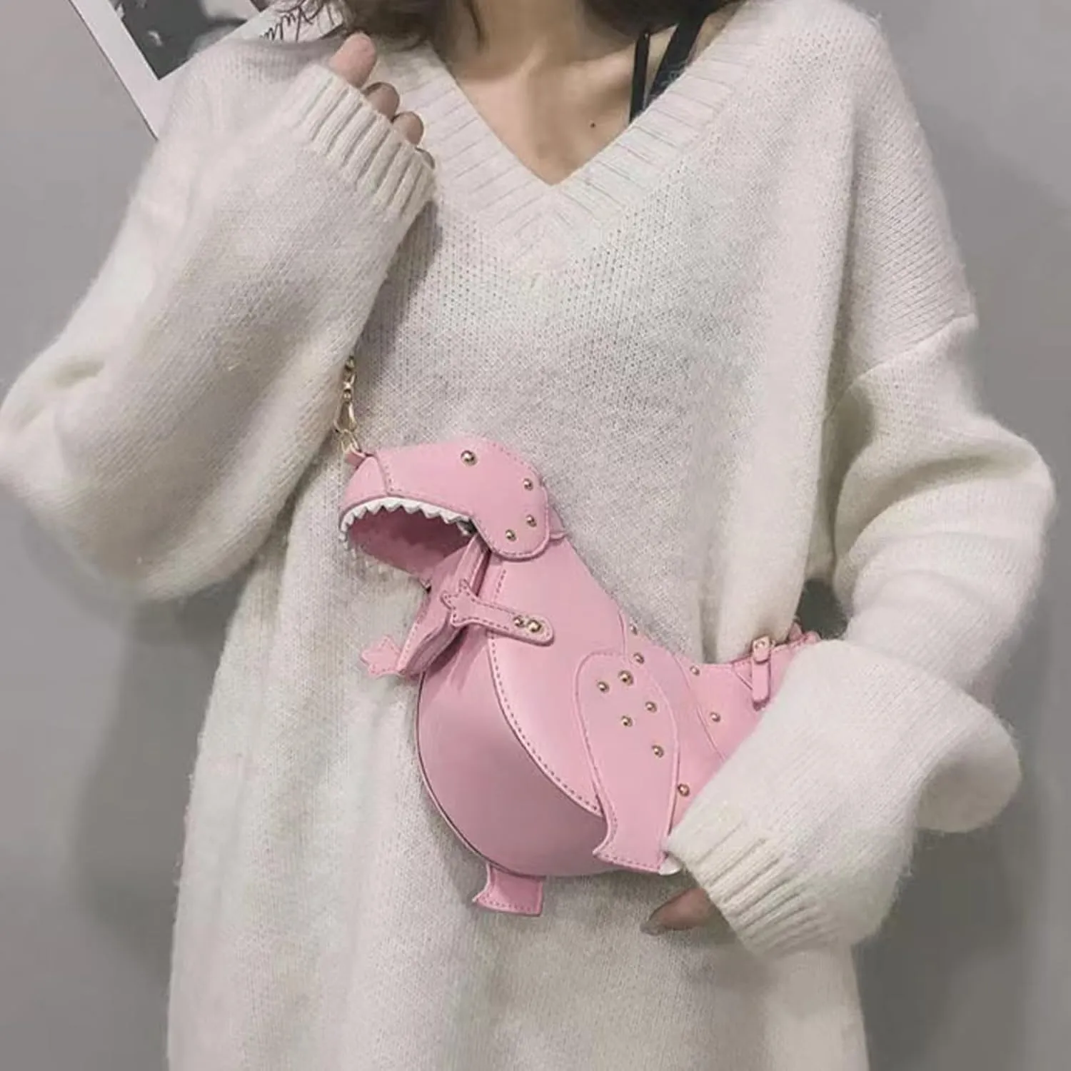 Fozehlad Women Dinosaur Shaped Shoulder Handbag PU Leather Rivet Crossbody Purses Messenger for Girl…