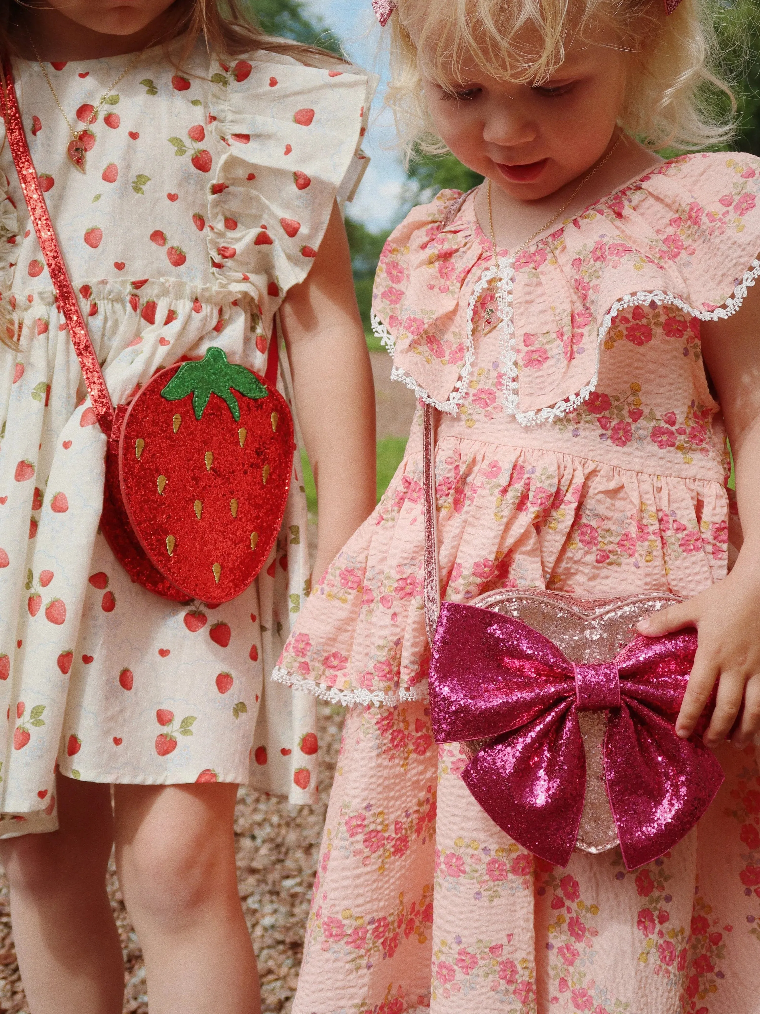 Girls Tut Bow Glitter Heart Shoulder Bag in Red (16cm)