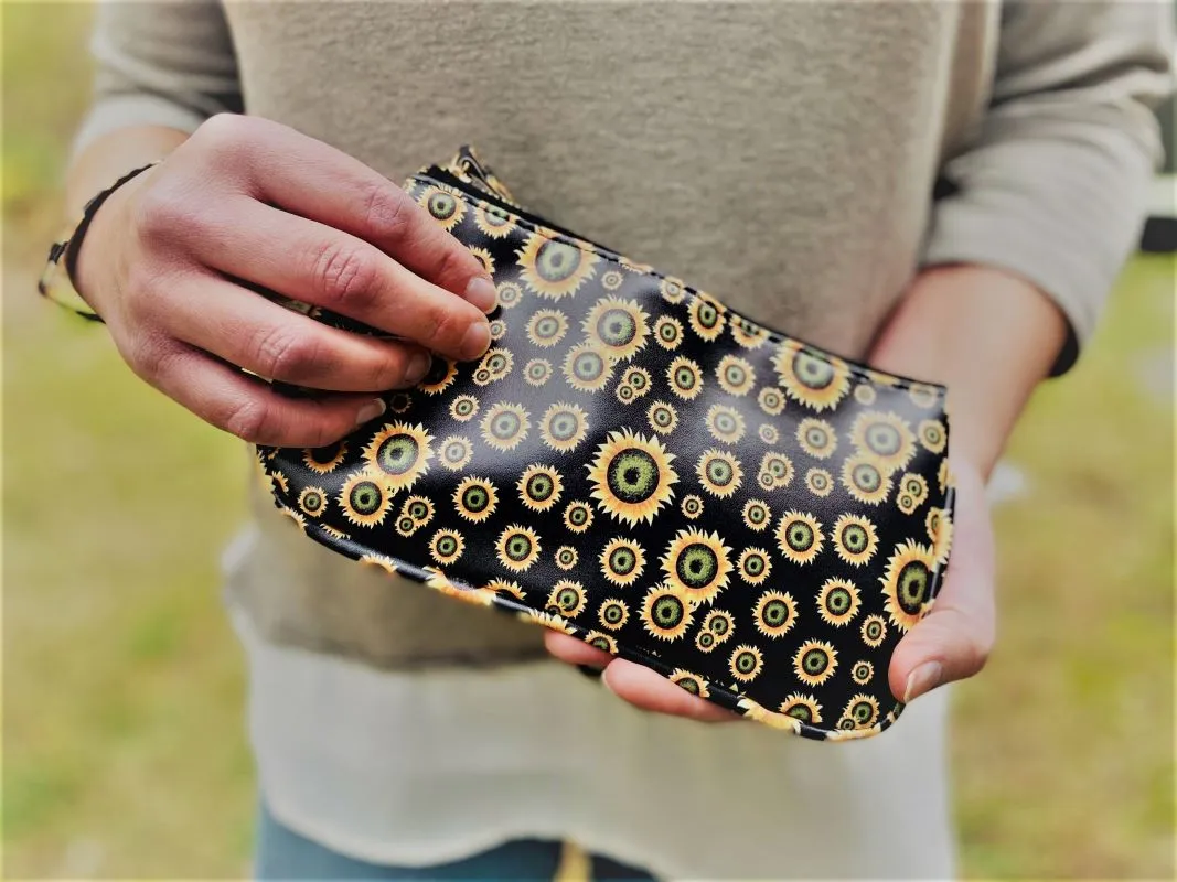 Grab n Go Clutch