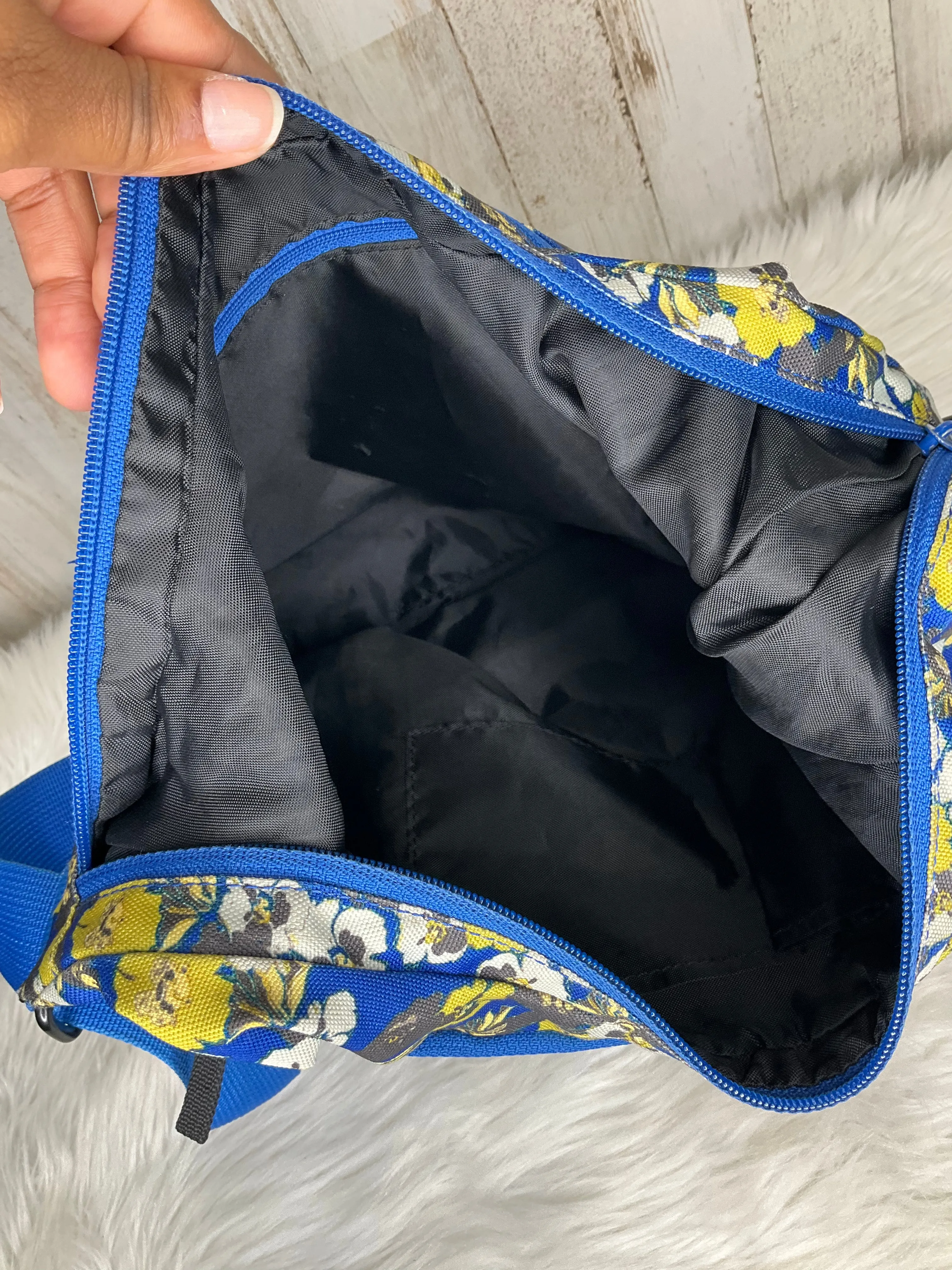 Handbag By Kavu  Size: Medium