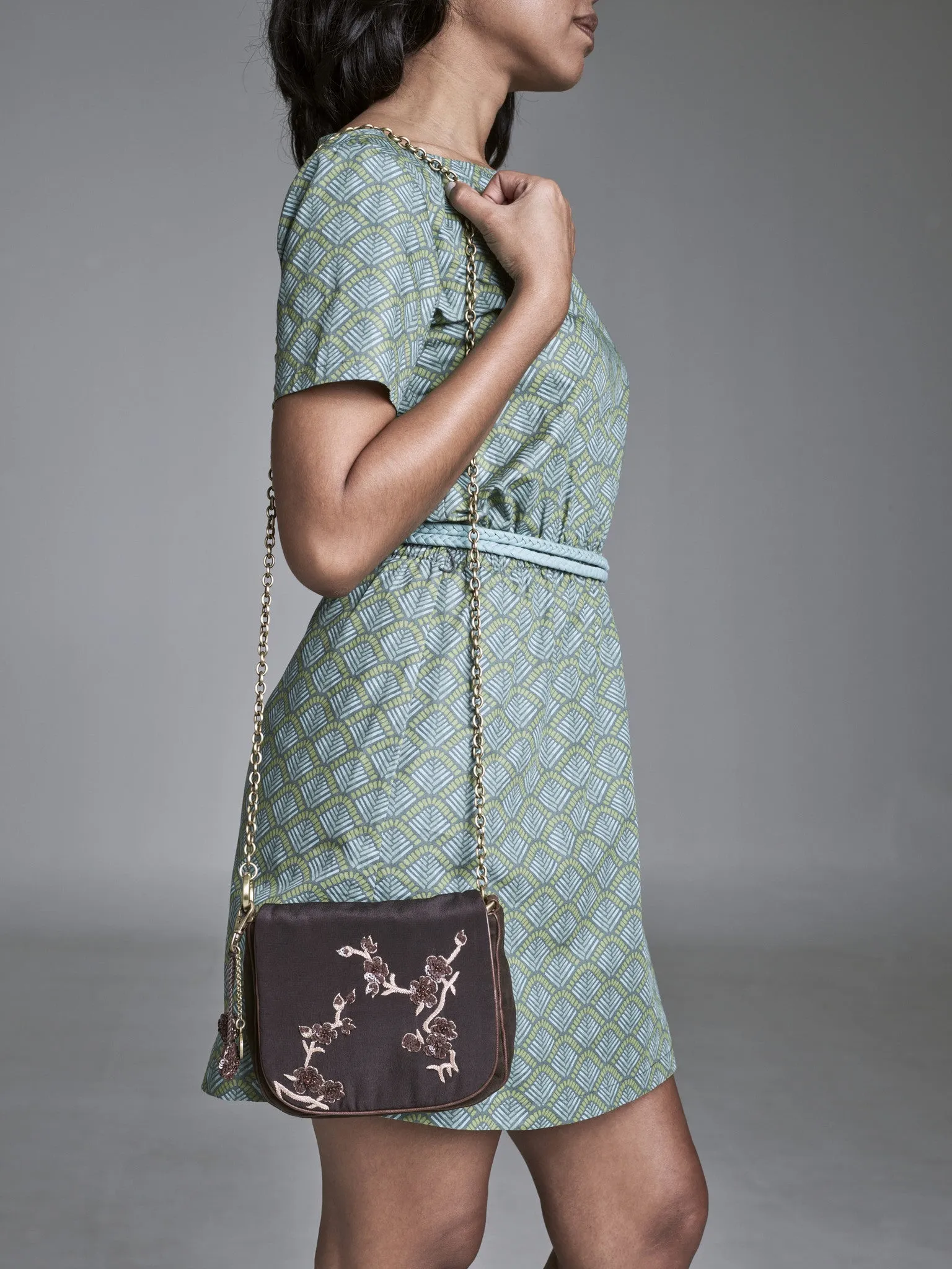 HATA SHOULDER BAG