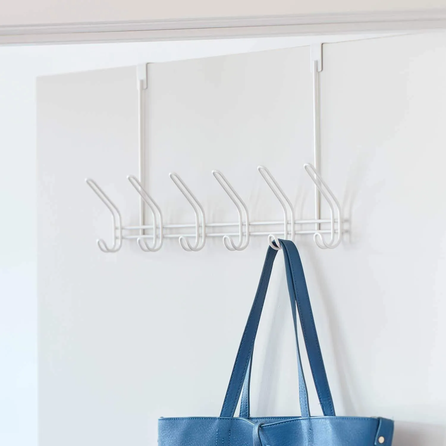 InterDesign Classico Metal Over the Door Organizer, 6-Hook Rack for Coats, Hats, Robes, Towels, Jackets, Purses, Bedroom, Closet, and Bathroom, 18.25" x 5" x 10.75", Pearl White