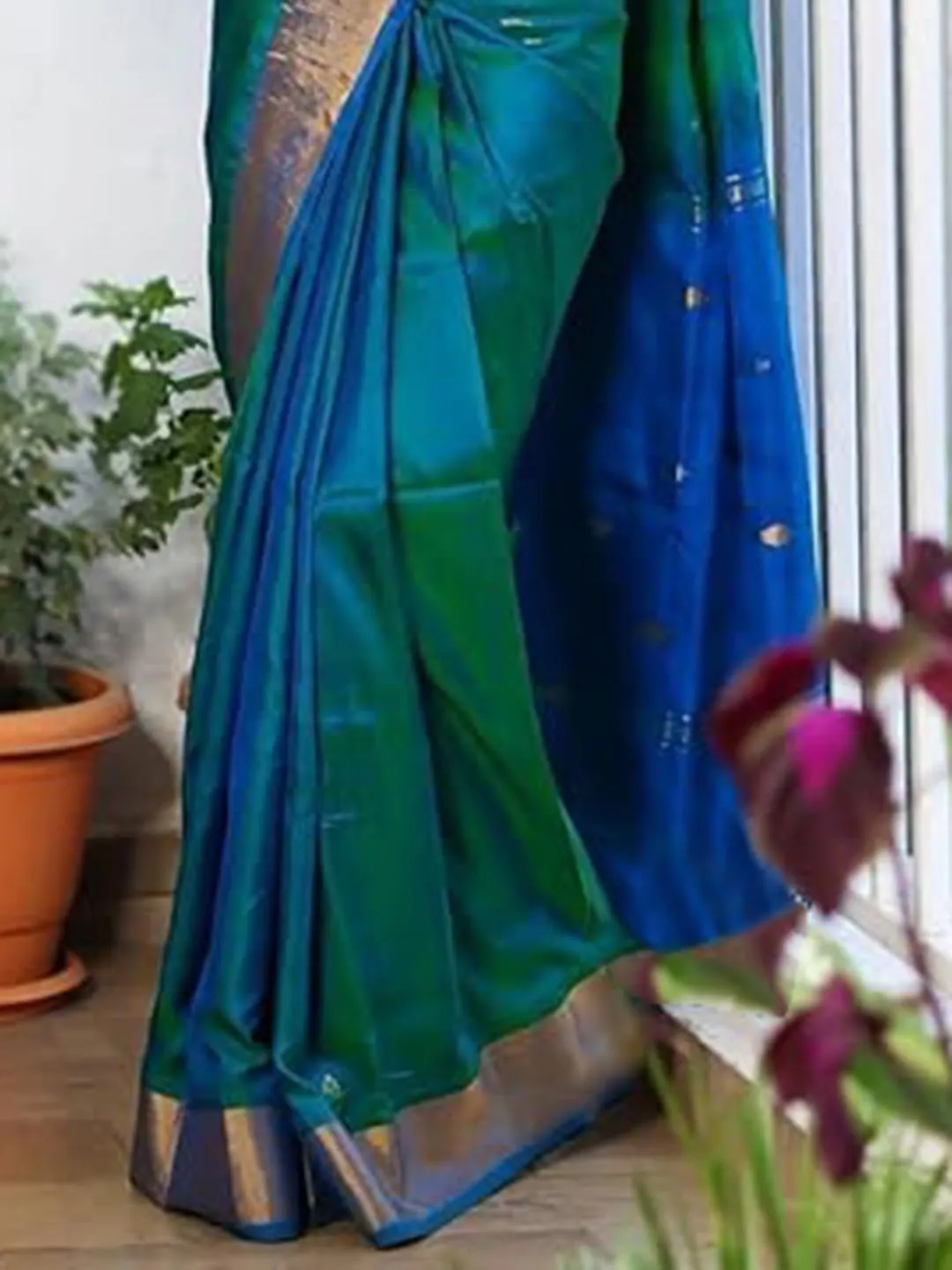 Jaanvi Women's Kerala Kanjivaram Silk Saree With Zari Work & Unstitched Blouse Piece