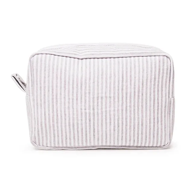 Kawaii Personalized Seersucker Makeup Bag 🎀✨ | Custom Embroidered Name | Cute Bridesmaid Gift 💖💄