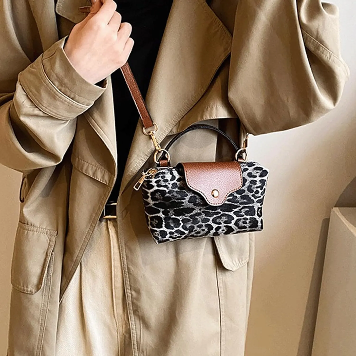 Leopard Purse Fringe Cheetah Print Shoulder Bag Faux Leather Crossbody Purse Toggle Clasp Y2K Handbag for Party