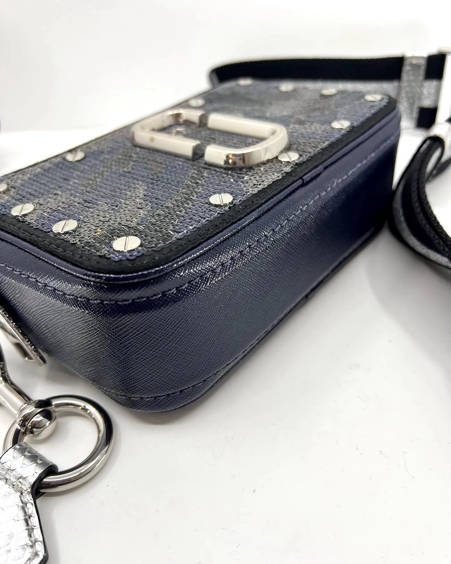MARC JACOBS SNAPSHOT SEQUIN LEATHER CAMERA CROSSBODY BAG