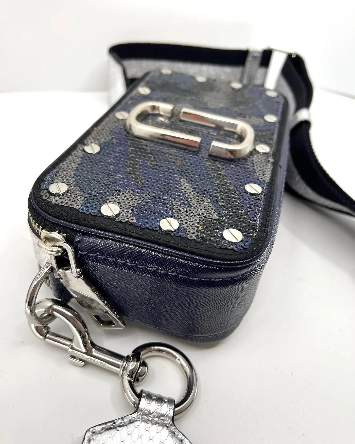 MARC JACOBS SNAPSHOT SEQUIN LEATHER CAMERA CROSSBODY BAG