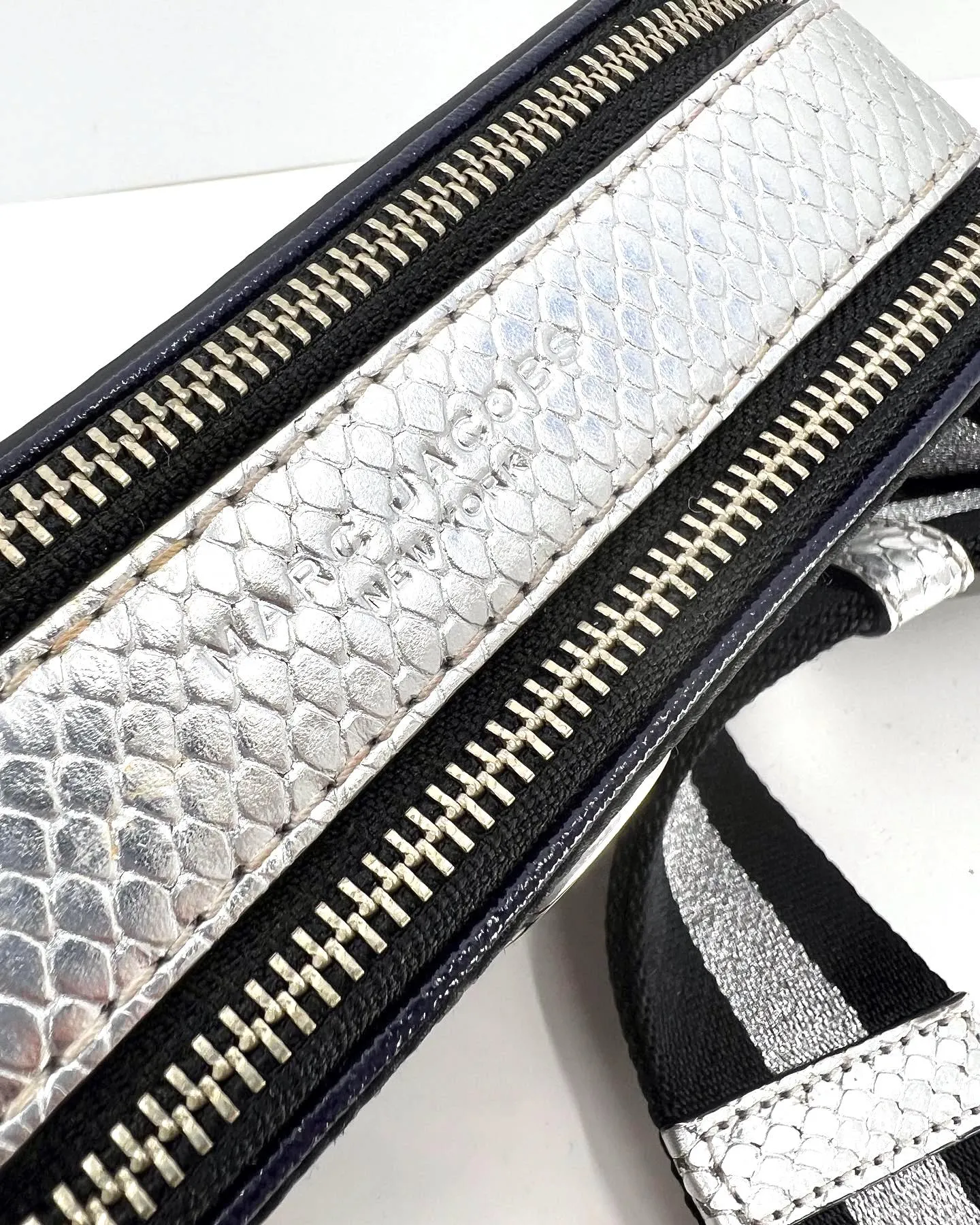 MARC JACOBS SNAPSHOT SEQUIN LEATHER CAMERA CROSSBODY BAG