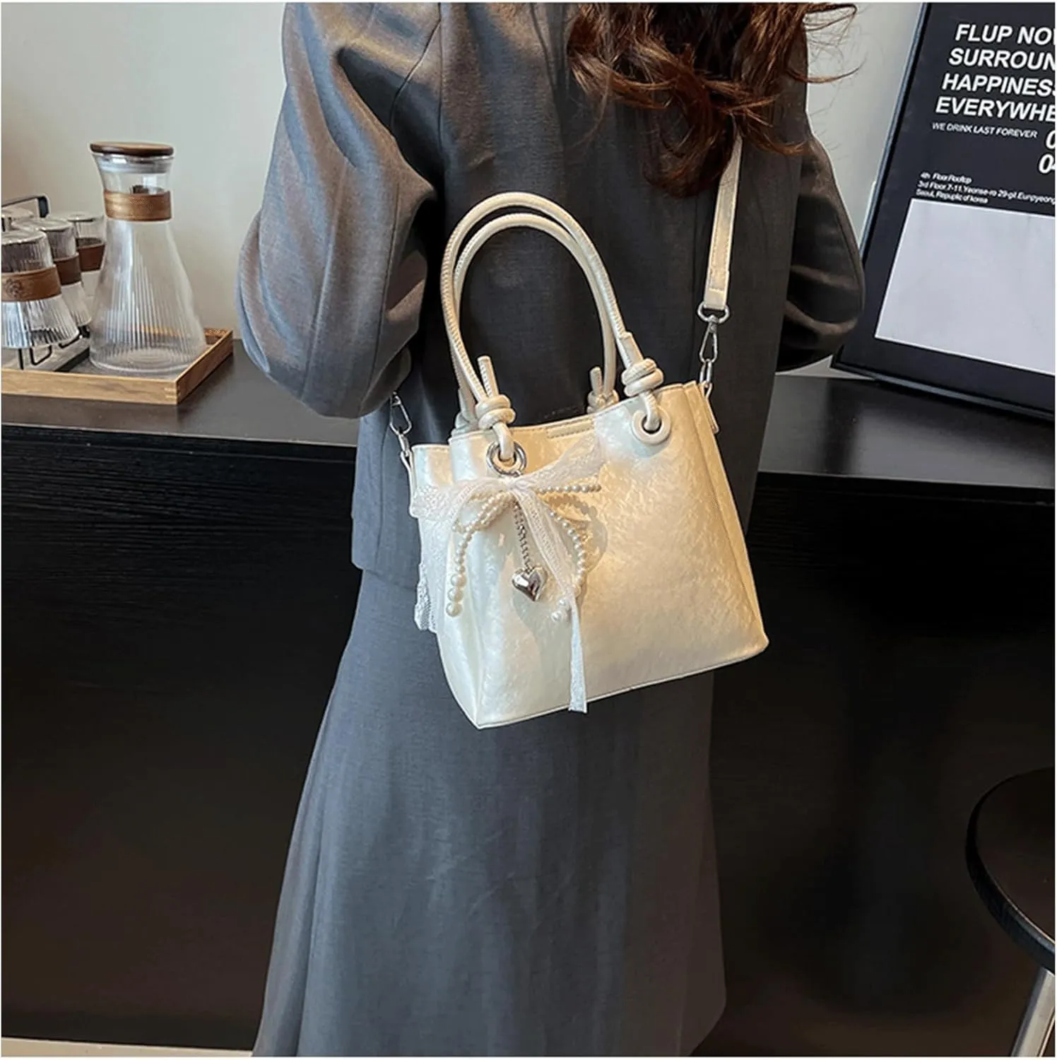 Mini Bucket Bag Vintage Bucket Purse Faux Leather Purse Bag with Pearl Bow Charm Crossbody Shoulder Handbag