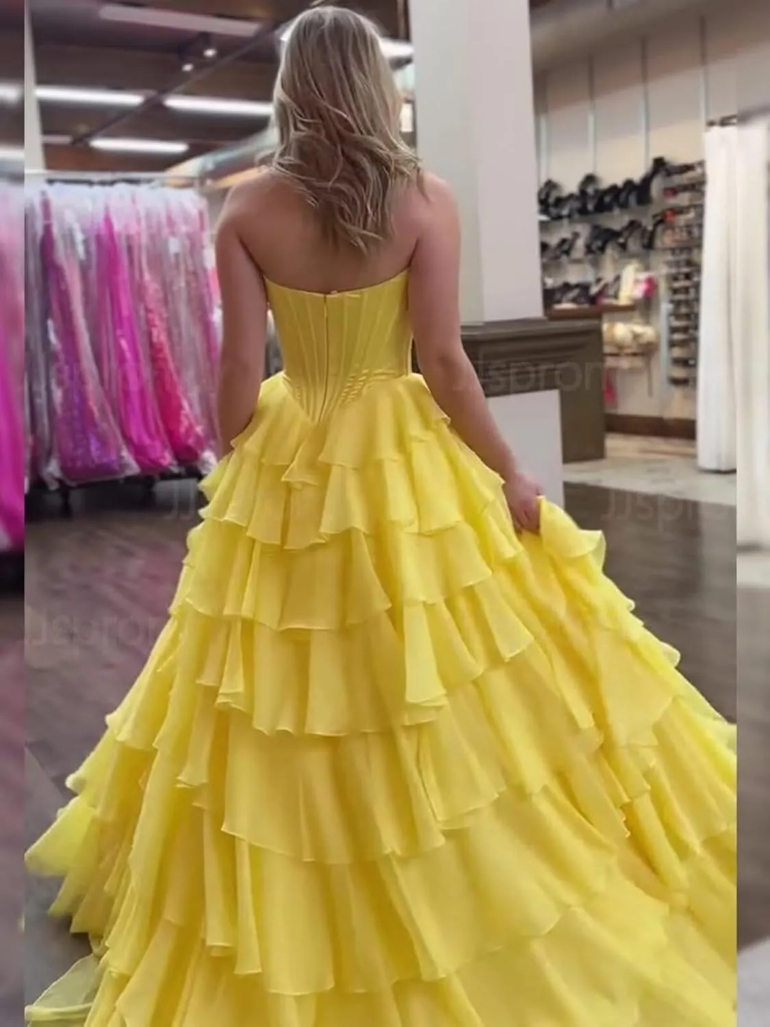 MiwiNovia Strapless Prom Dresses for Women 2025 Chiffon Layered Formal Evening Dress A Line Corset Party Gowns with Slit PA11