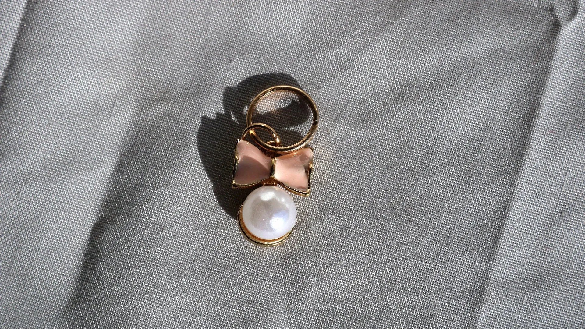 Pearls with Bows