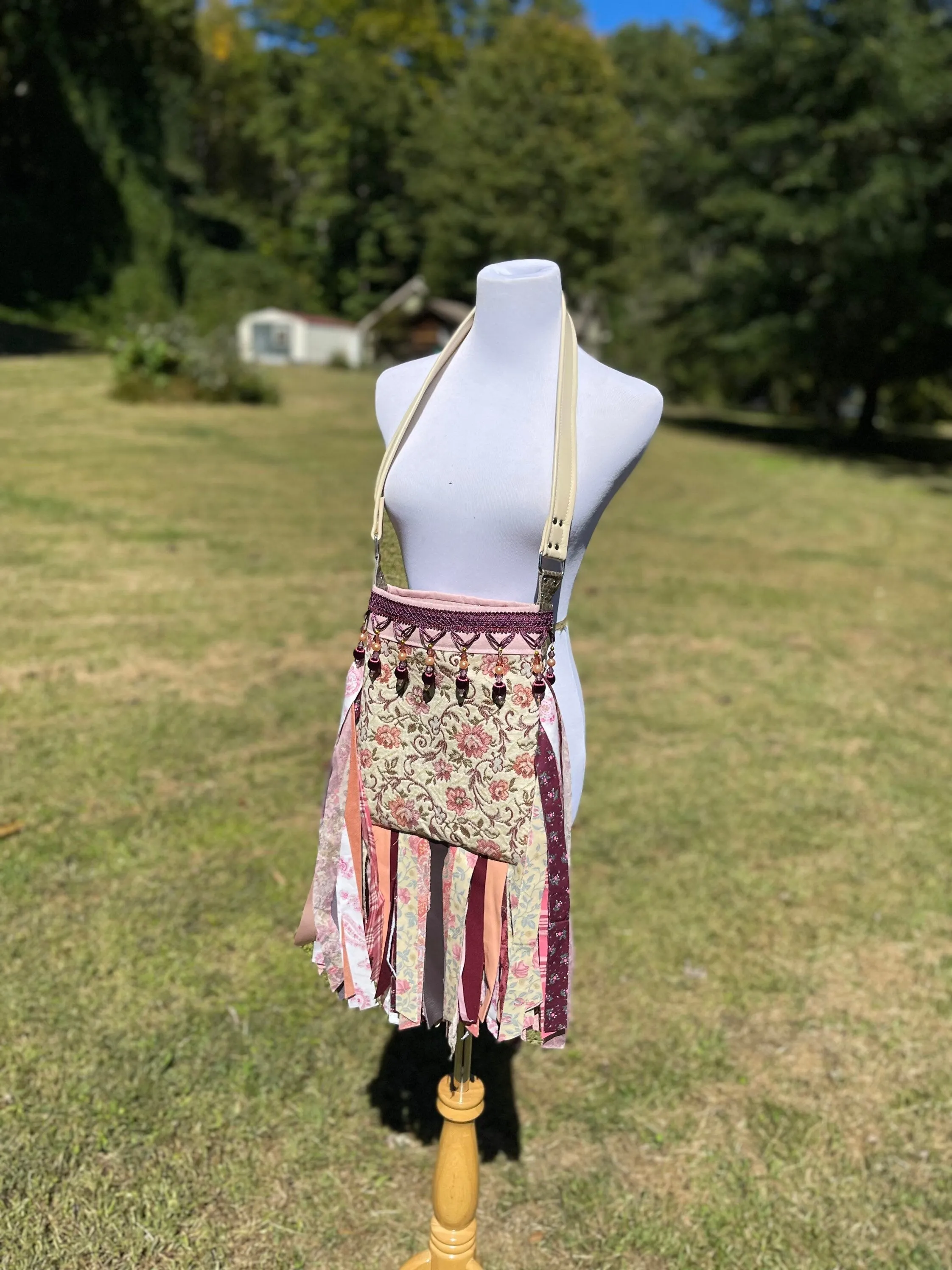 Pink Flower Fringe Purse, Festival Fringe Bag, Hippie Handbag, Boho Chic Embellished purse
