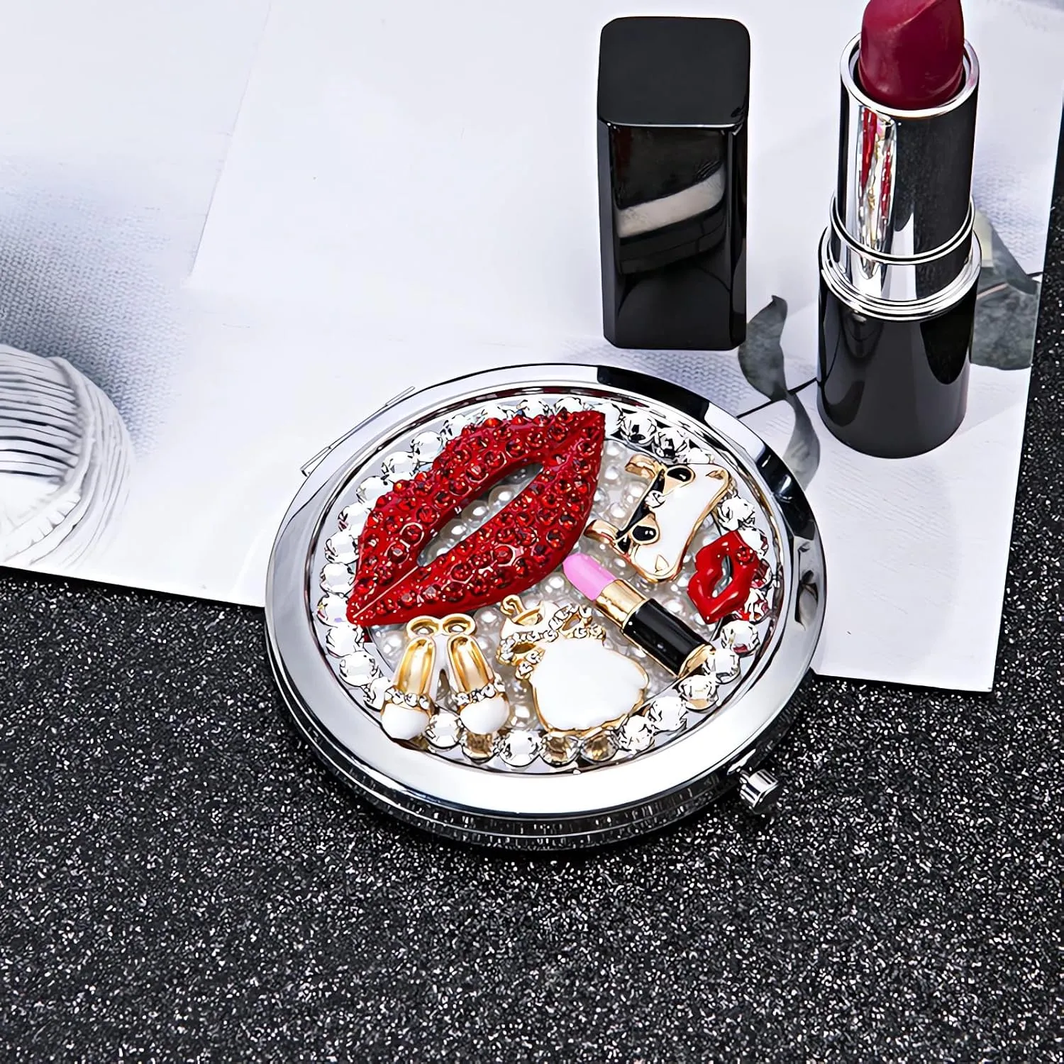 Pocket Mirror for Women 1x/2x Compact Mirror for Purses Hand Made Small Round Mirror Mini Mirror Girl's Travel Makeup Mirror (Red Lips)