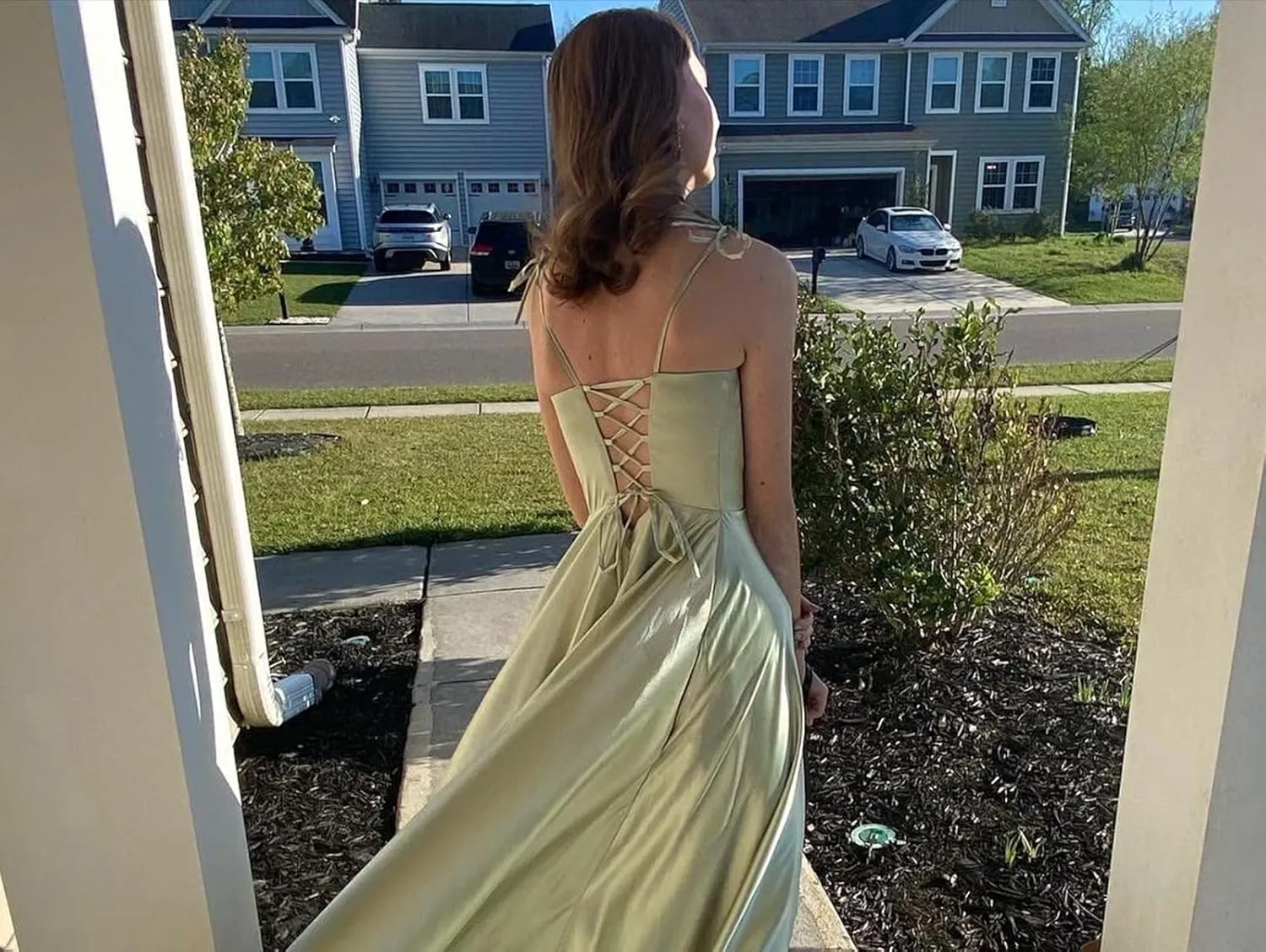 POMUYOO Spaghetti Straps Satin Bridesmaid Dresses for Women Cowl Neck Long A-Line Formal Gowns with Pockets