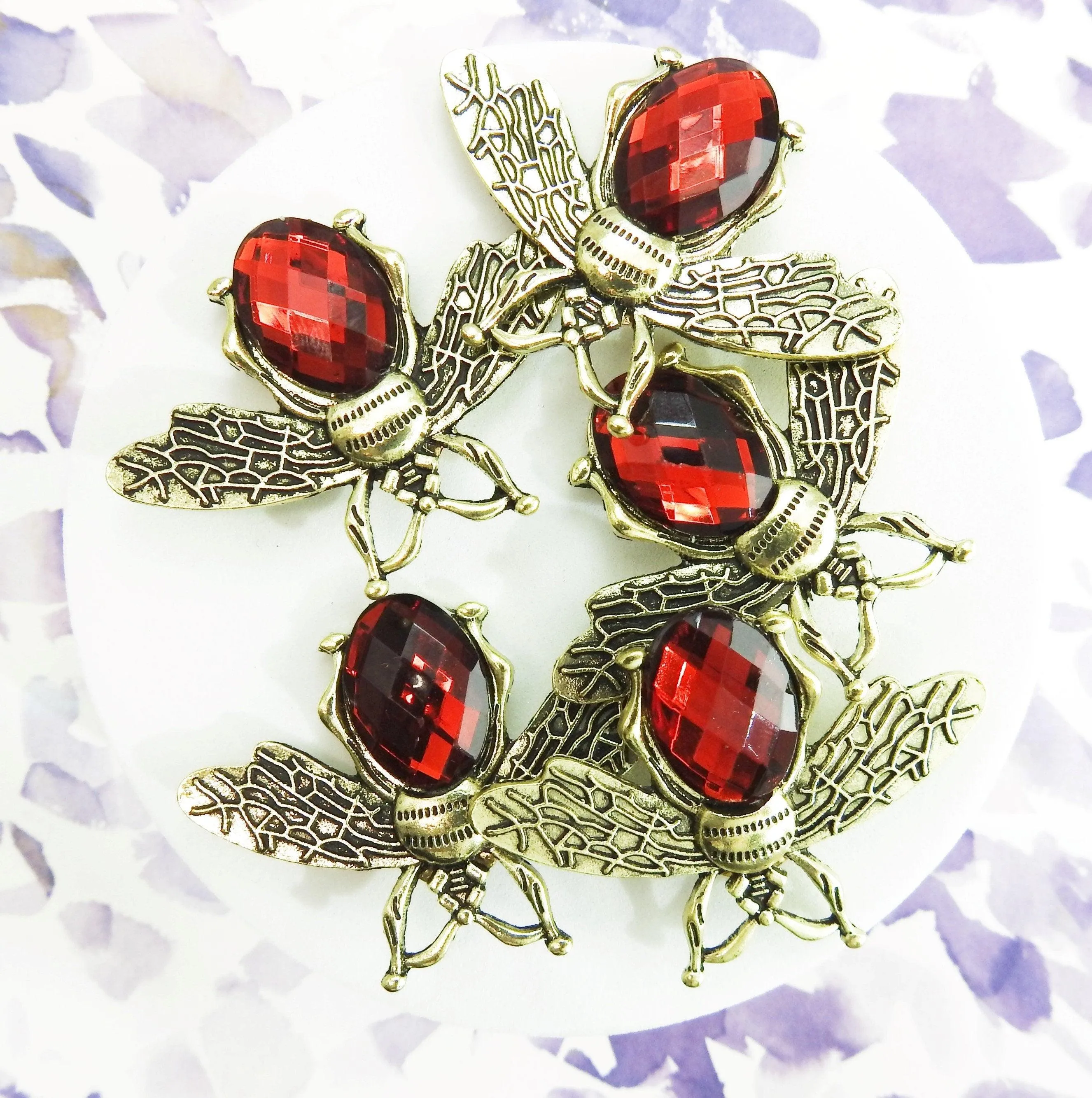 Red bee buttons