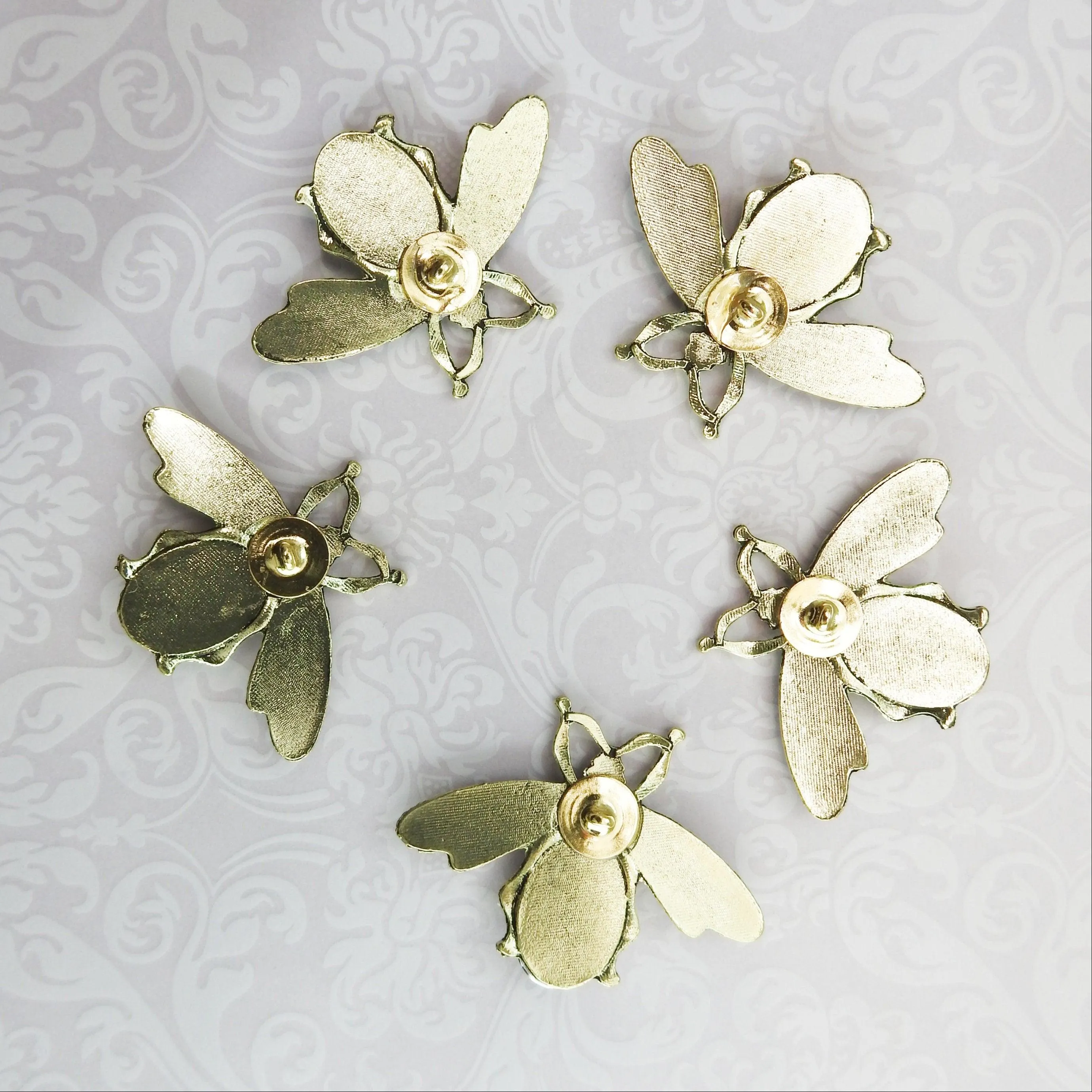 Red bee buttons