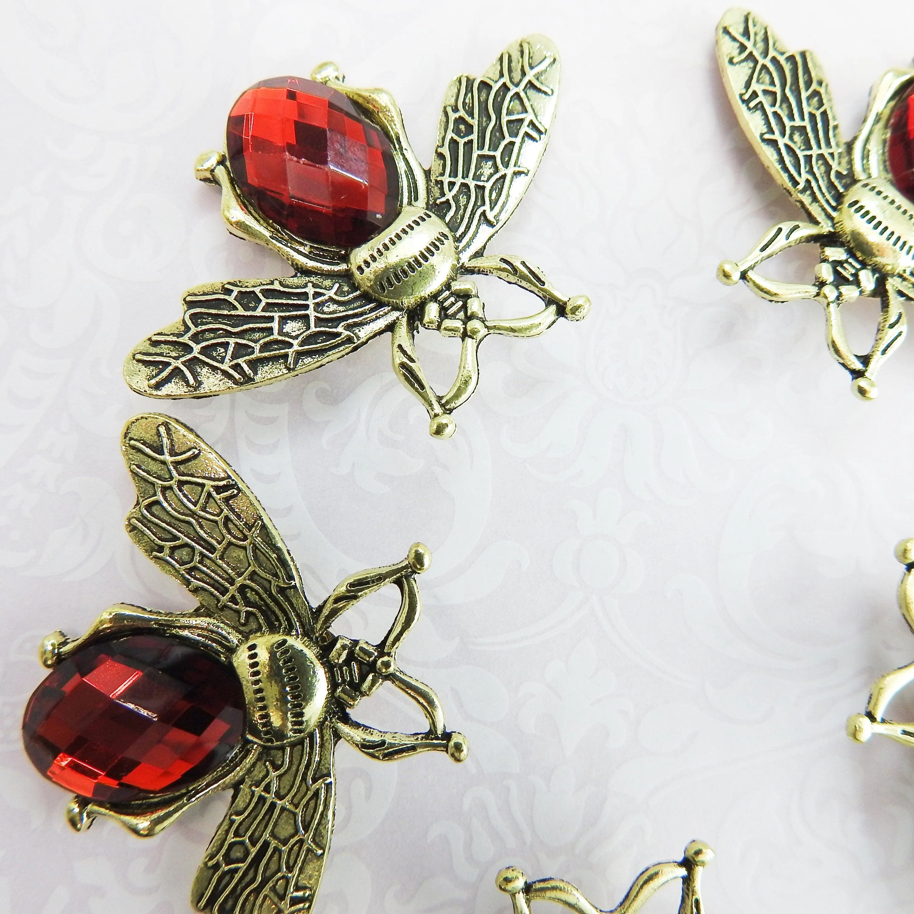 Red bee buttons