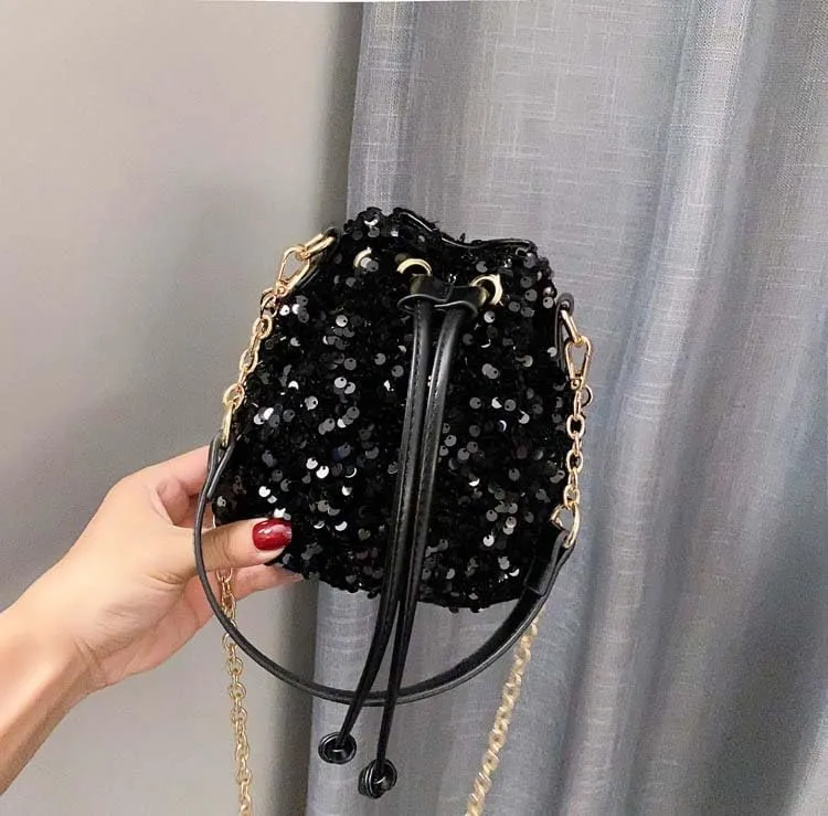 Sequin Bucket Bag Glitter Drawstring Shoulder Purse Bag Sparkle Mini Shopping Pouch Handbag with Detachable Chain Strap