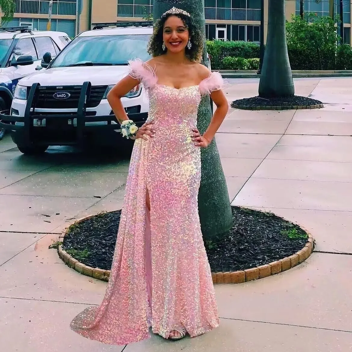 Sequin Off Shoulder Prom Dresses Sparkly Mermaid Formal Dress Feather Long Evening Party Dress with Slit