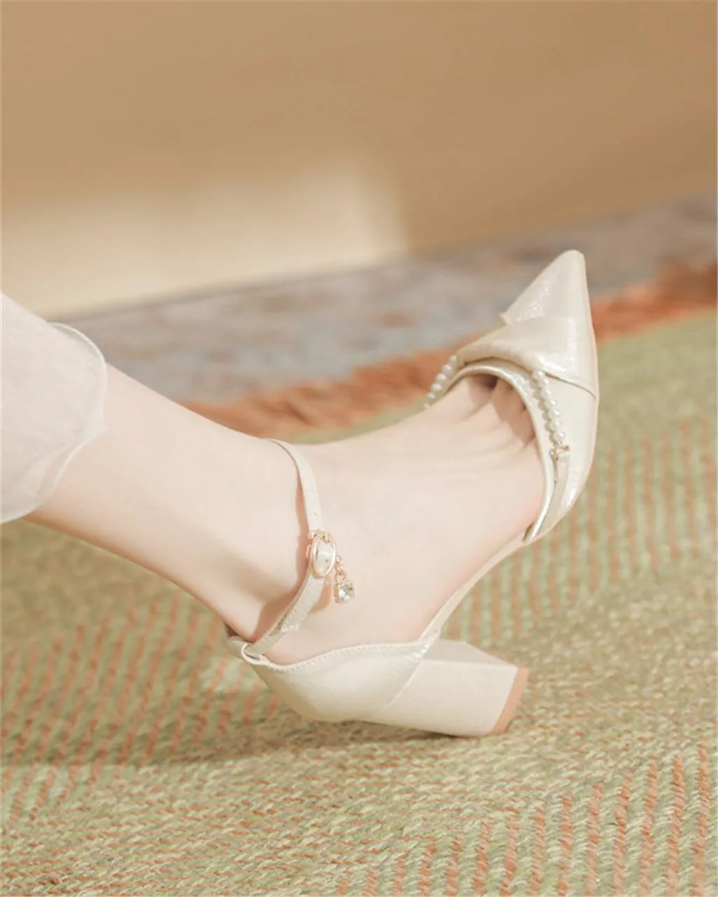 Sharp Head Chunky Hollow High Heels with Sweet Satin Pearl Buckle with 5cm/1.97in High Heel Shoes