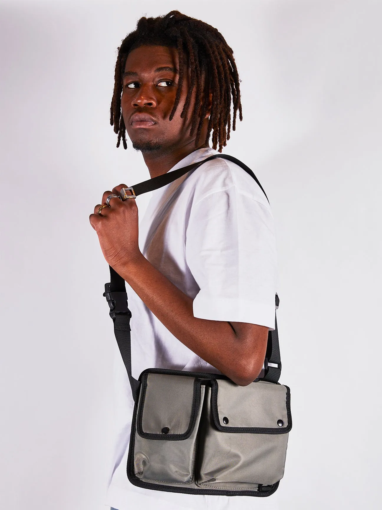 SVNX Nylon chest bag in moss