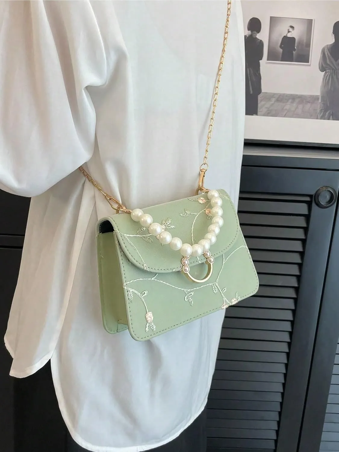 SweatyRocks Women's Crossbody Handbag Faux Pearl Top Handle Flower Embroidery Purses Mini Square Bag