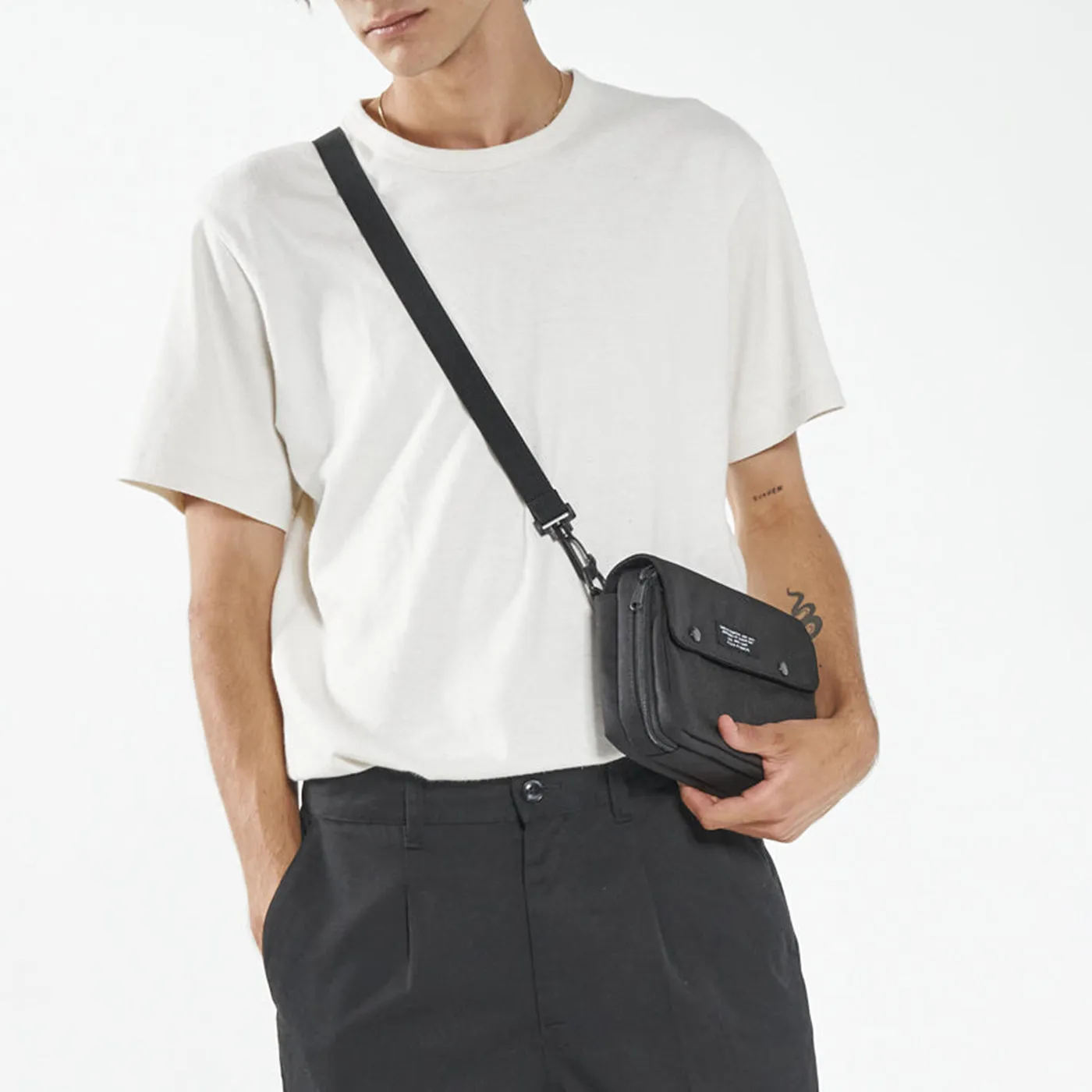 Thrills - Century Shoulder Pouch - Black