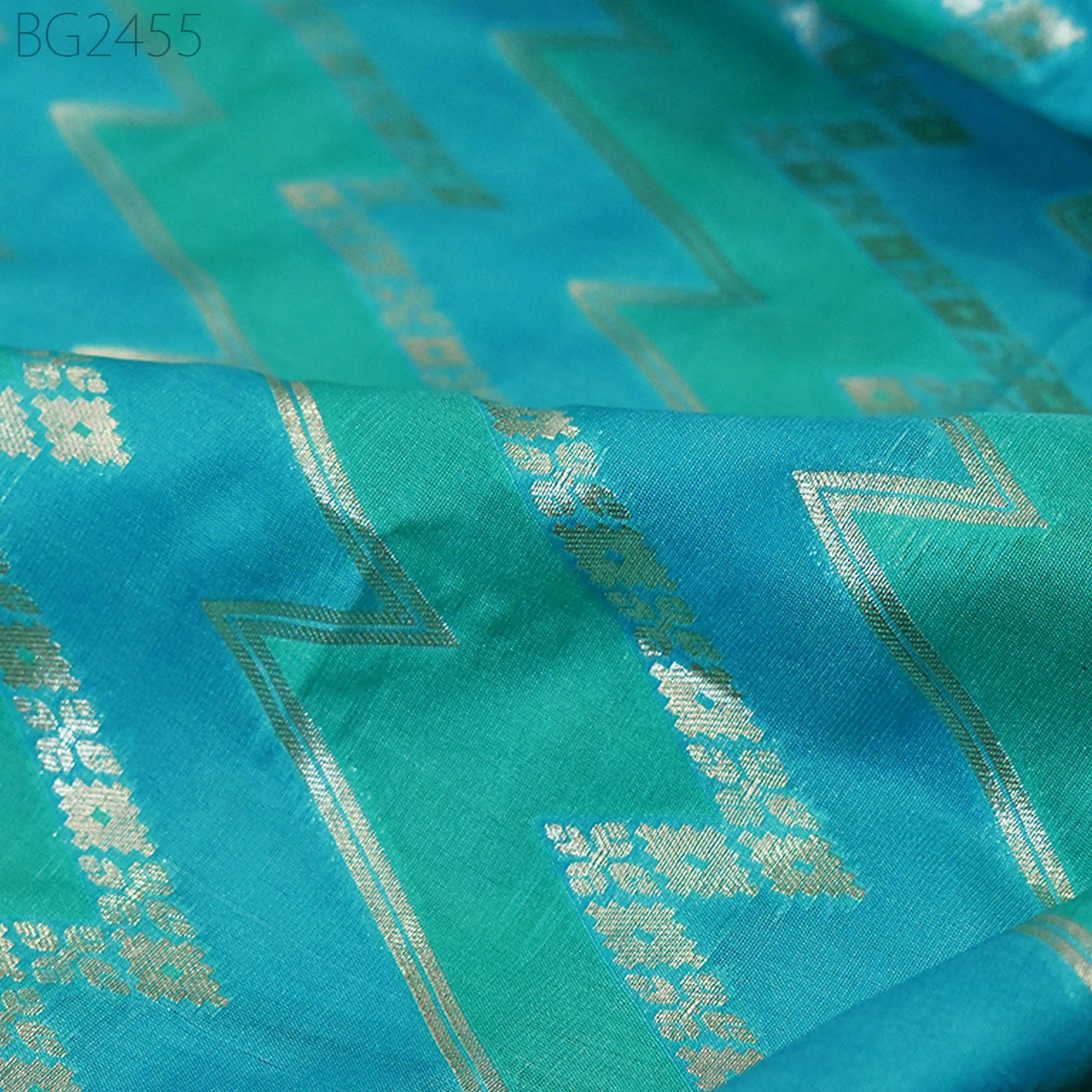 Turquoise Brocade Fabric by the Yard Wedding Dresses Lehenga Skirt Jackets Indian Blended Banarasi Dress Material Sewing Home Décor Crafting