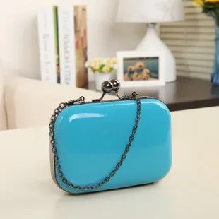Vintage Skull purse Black Knuckle Ring Handbag Women Skull Clutch Evening Bag With shoulder Chain bolsas femininas