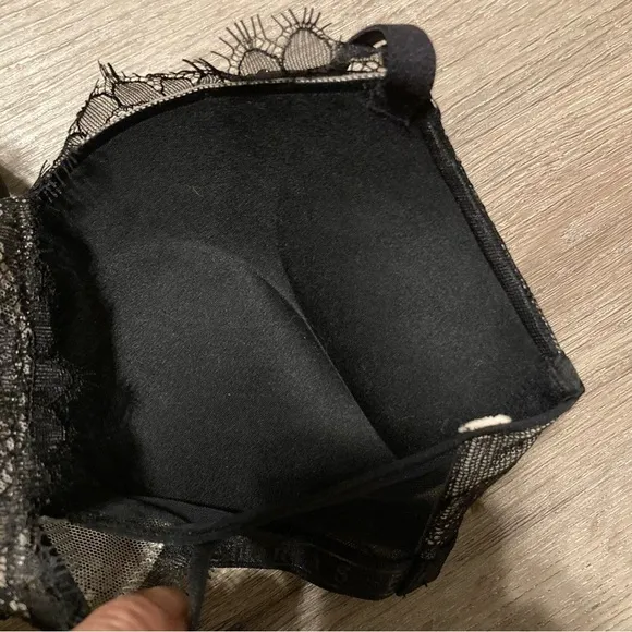 VSX 34B Pushup Bras EUC