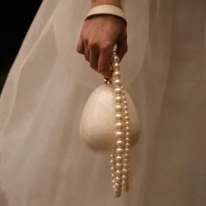Women Acrylic Egg Clutch Bag Cute Pearl Acrylic Evening Handbags Marble Purses Beaded Shoulder Bags for Party Prom