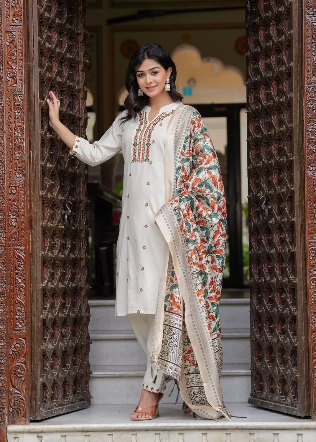 Women's Cotton Beautiful Flex Kurti With Pant & Khadi Silk Chanderi Digital Printed Dupatta